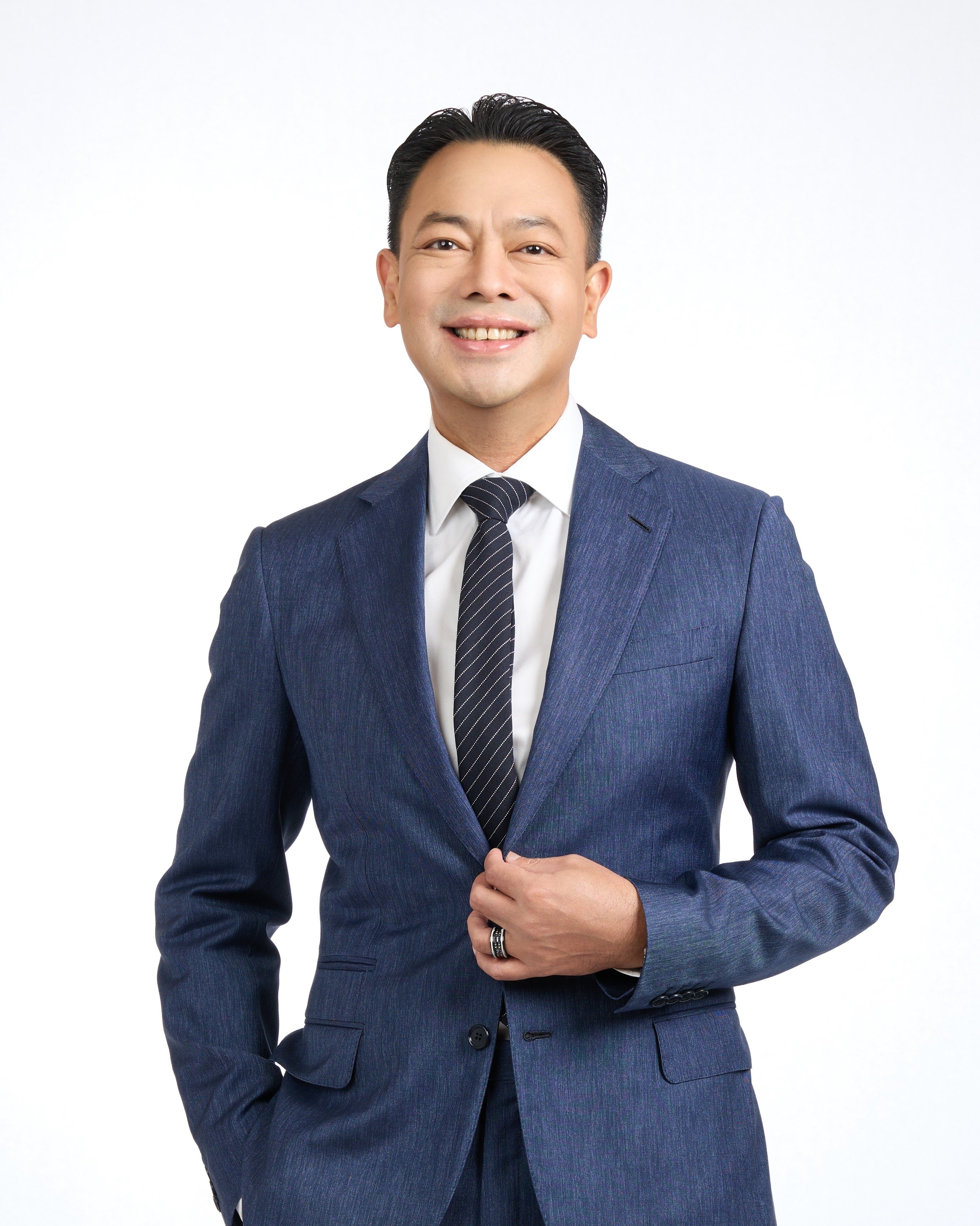 S01 ดร.รักษ์ วรกิจโภคาทร-096-retouched.jpg