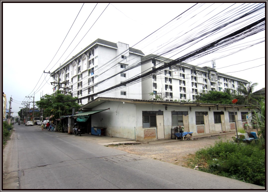 คอนโดมิเนียม โครงการ โกลเด้น คอนโด ทาวน์ รังสิต 2