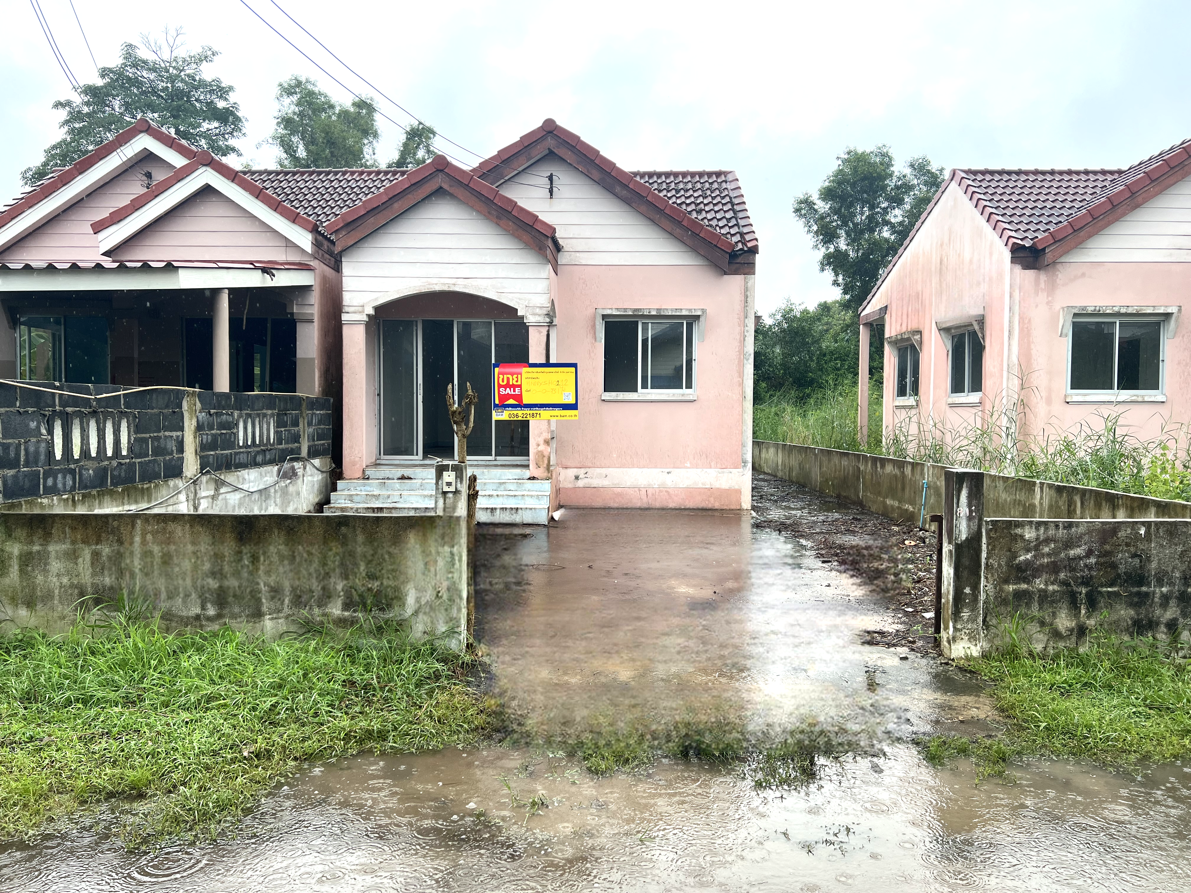 บ้านแฝด โครงการบ้านสวนแสนสุข องครักษ์
