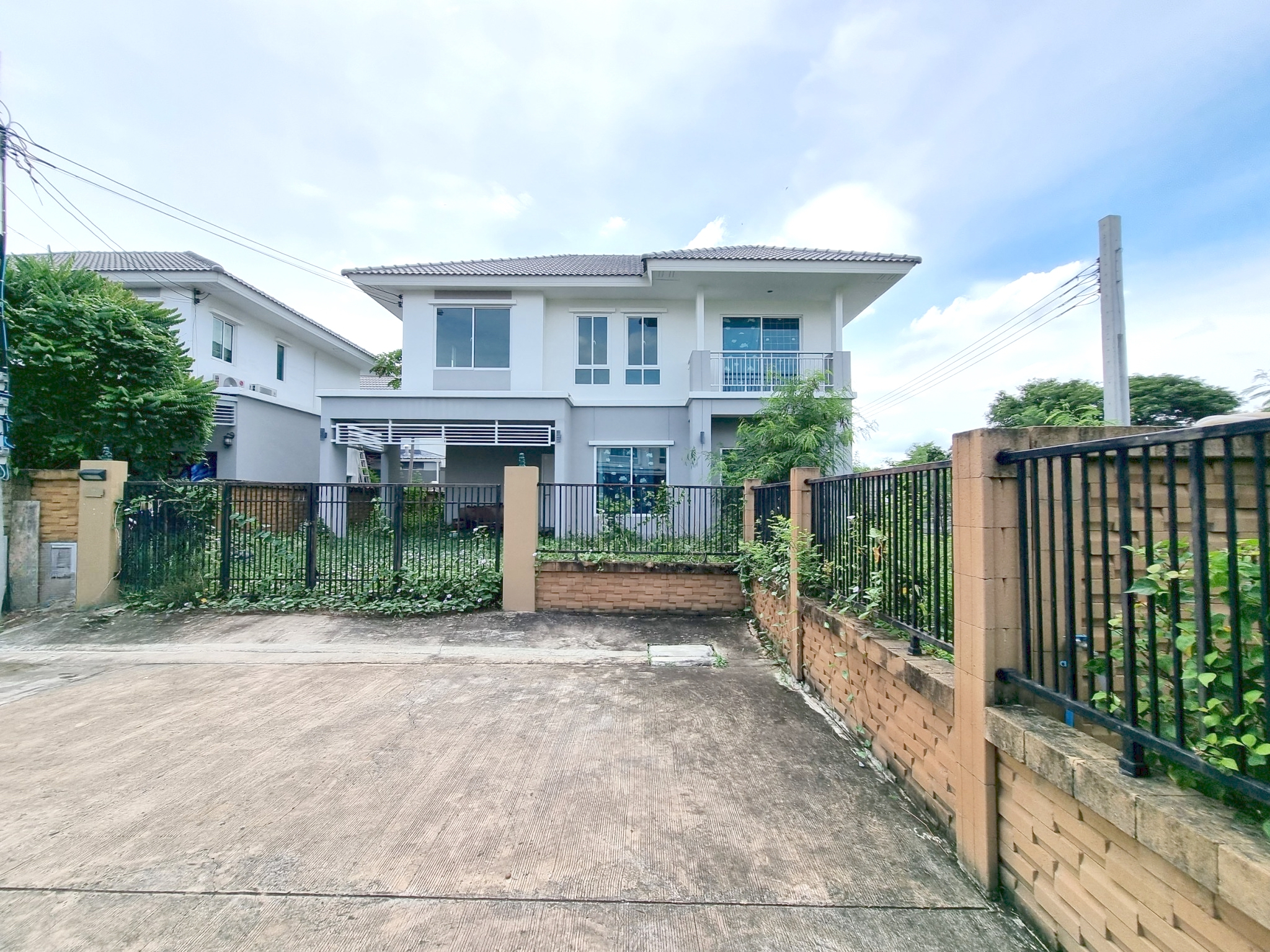 98aa80f9-DRBKKSH0120-11-256619.jpg