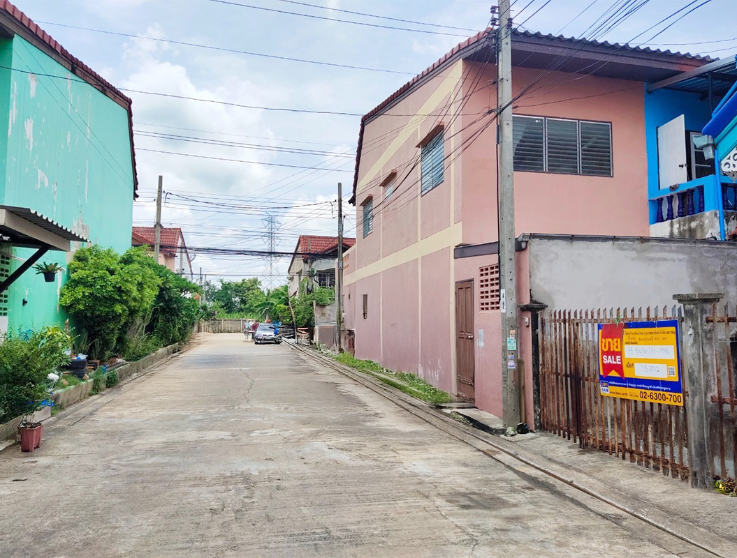 ทาวน์เฮาส์ ละหาร บางบัวทอง นนทบุรี