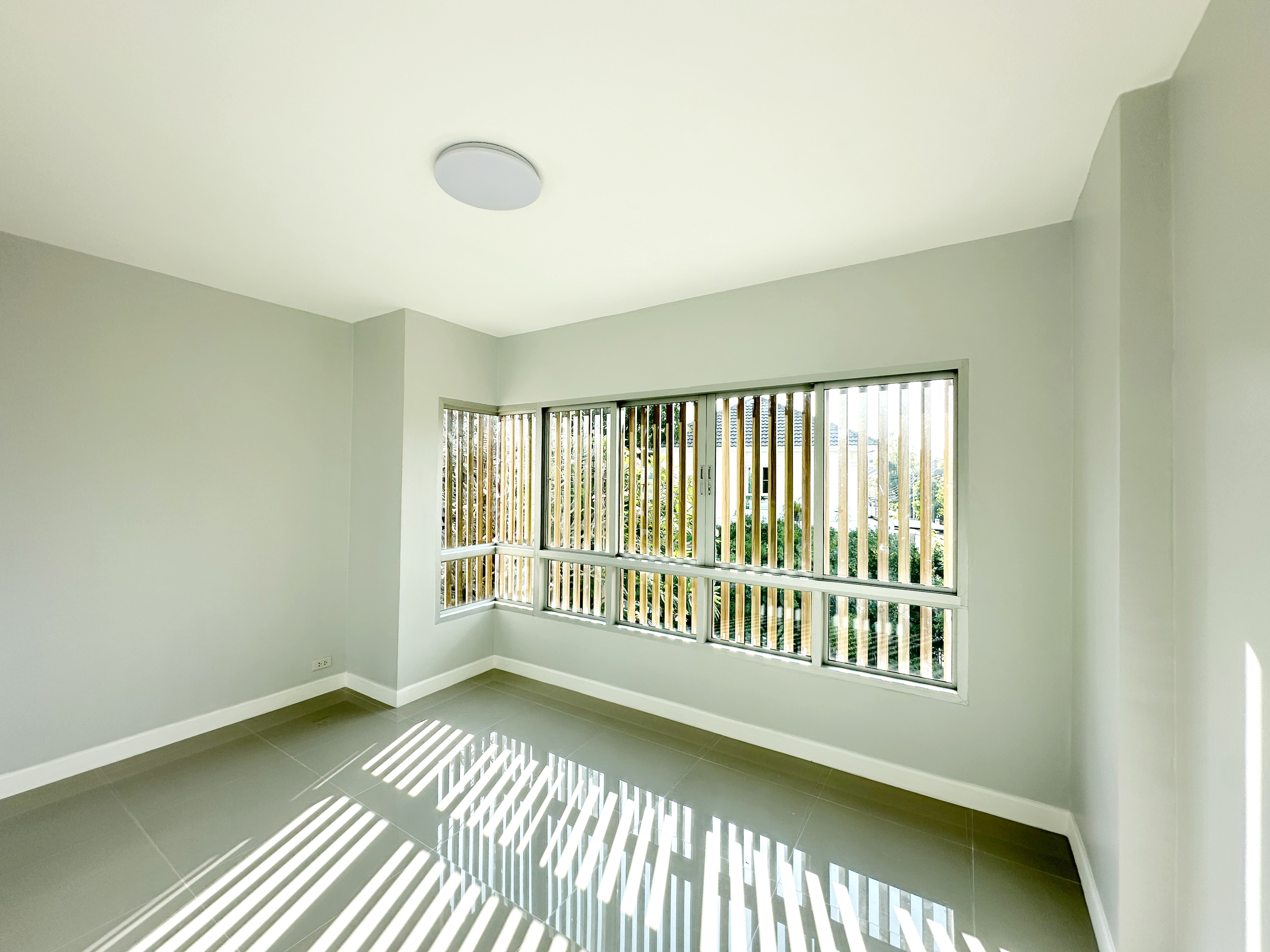 f7d4fa8e-59070-4.jpg