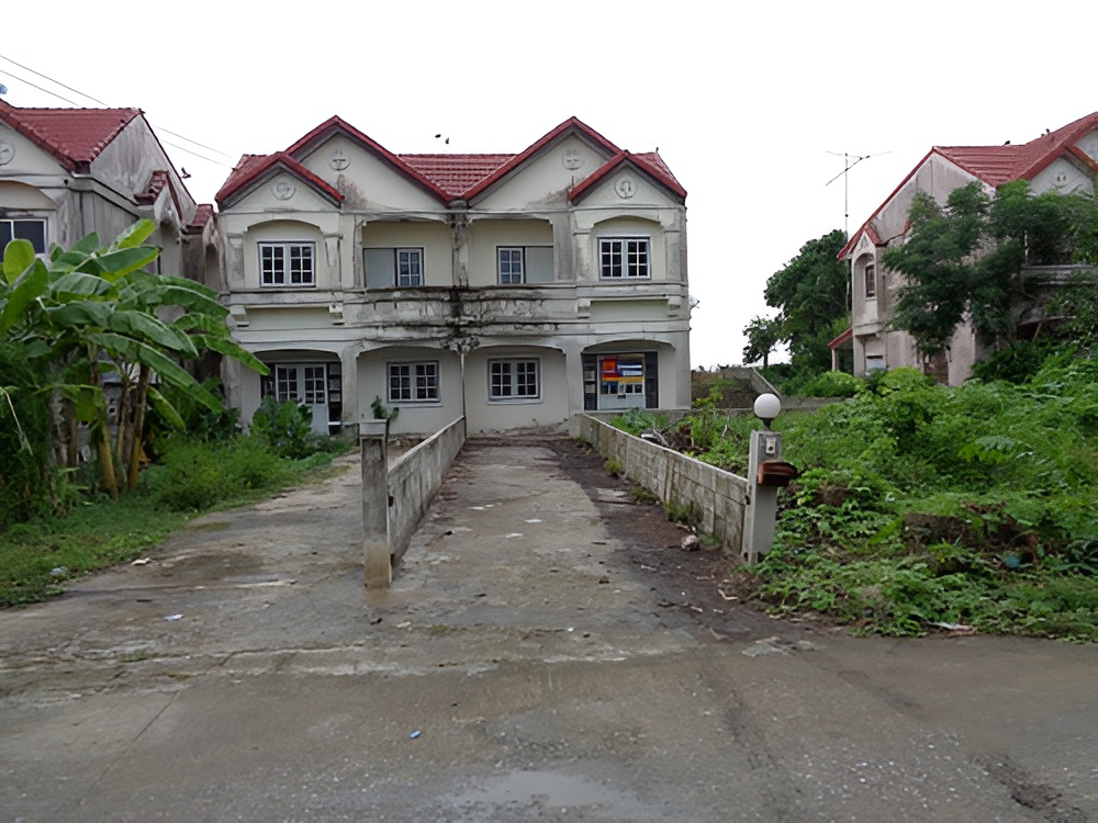 บ้านแฝด โครงการบ้านสวนแสนสุข องครักษ์