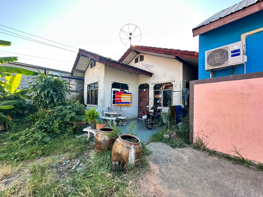 บ้านเดี่ยว ชุมชนบ้านกุดกว้าง เมืองขอนแก่น
(หมายเหตุ: ไม่มีการเปลี่ยนแปลงเนื่องจากชื่อโครงการและชื่อเมืองเป็นชื่อที่มีชื่อเสียงและเป็นที่รู้จักในประเทศไทย)
