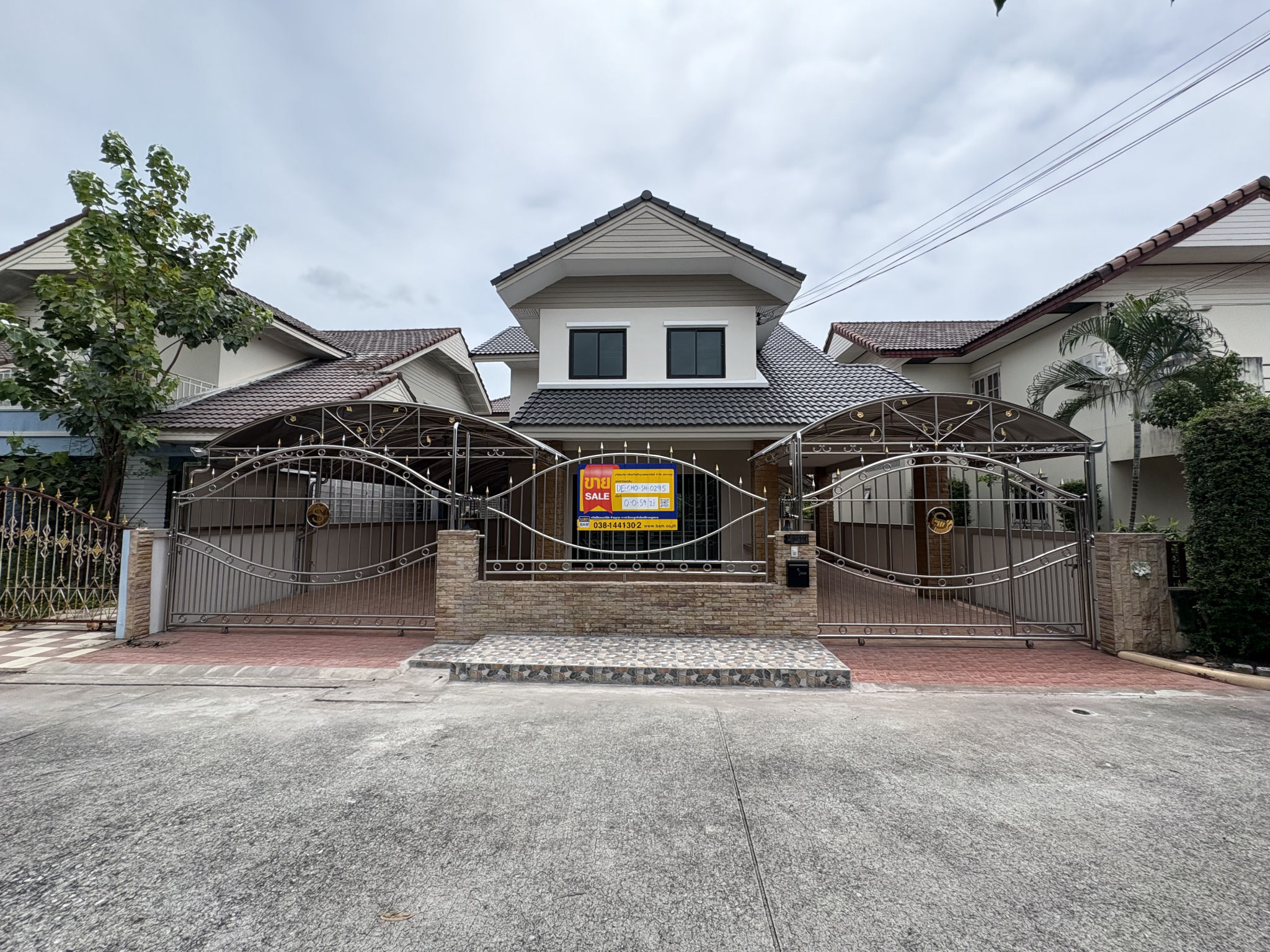 บ้านเดี่ยว สุรศักดิ์  ชลบุรี