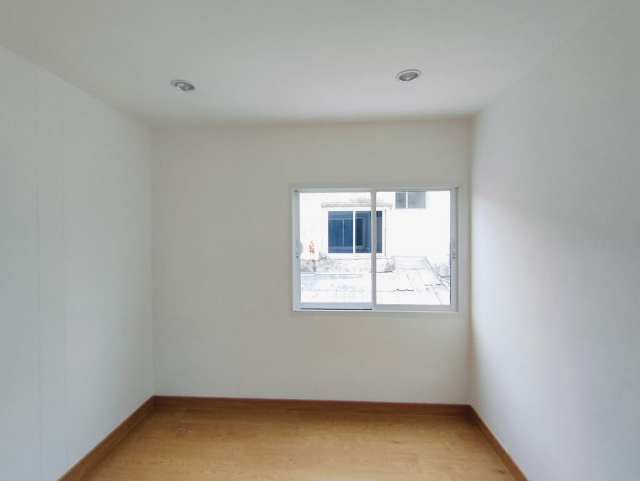 3d06be52-48178-14.jpg