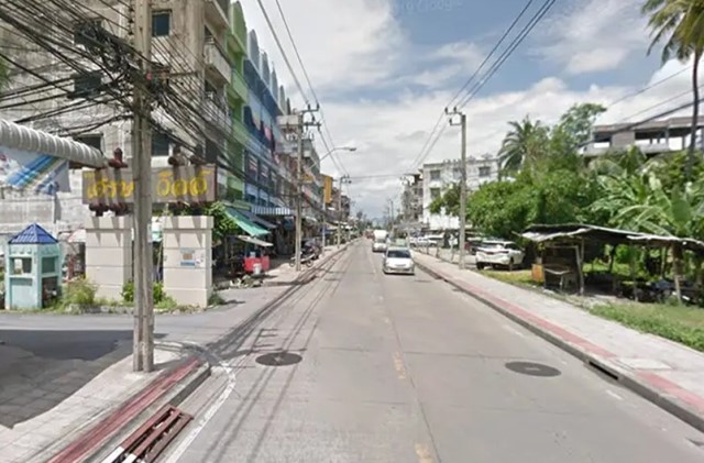 ทางเข้าหมู่บ้านเศรษฐีวิลล์-2.jpg