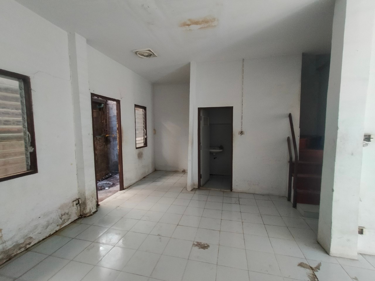line_37004268462282.jpg