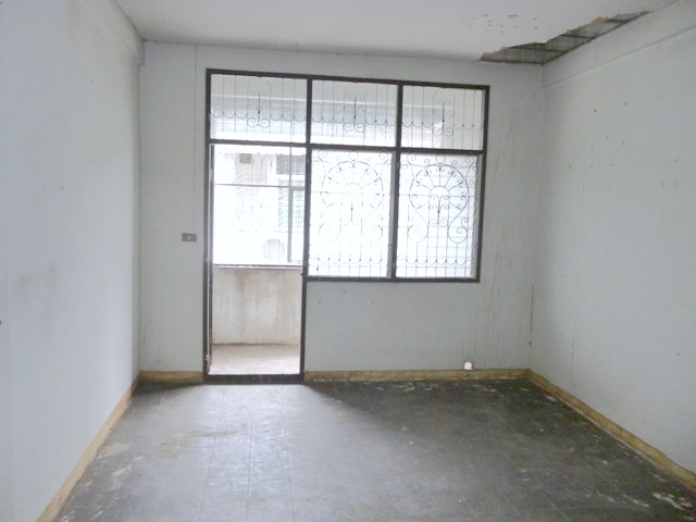 5718a536-48182-1.jpg