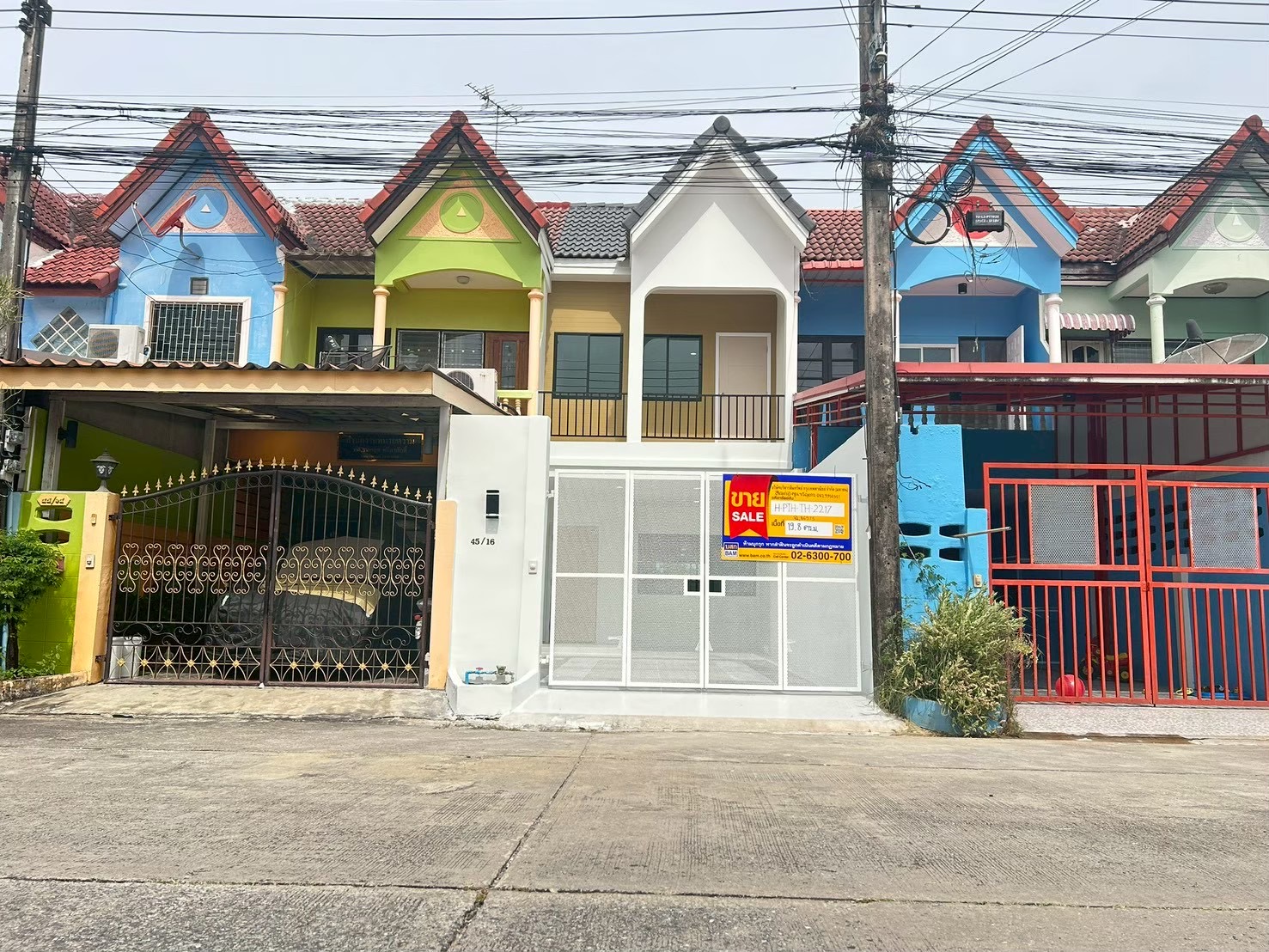 ทาวน์เฮ้าส์ 2 ชั้น โครงการบ้านเจริญลาภ 4 คลองสี่