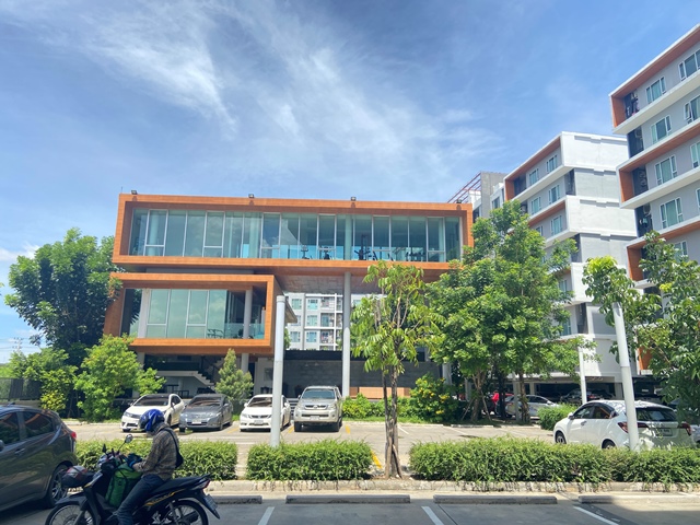 สโมสรฟิตเนส (3).jpg