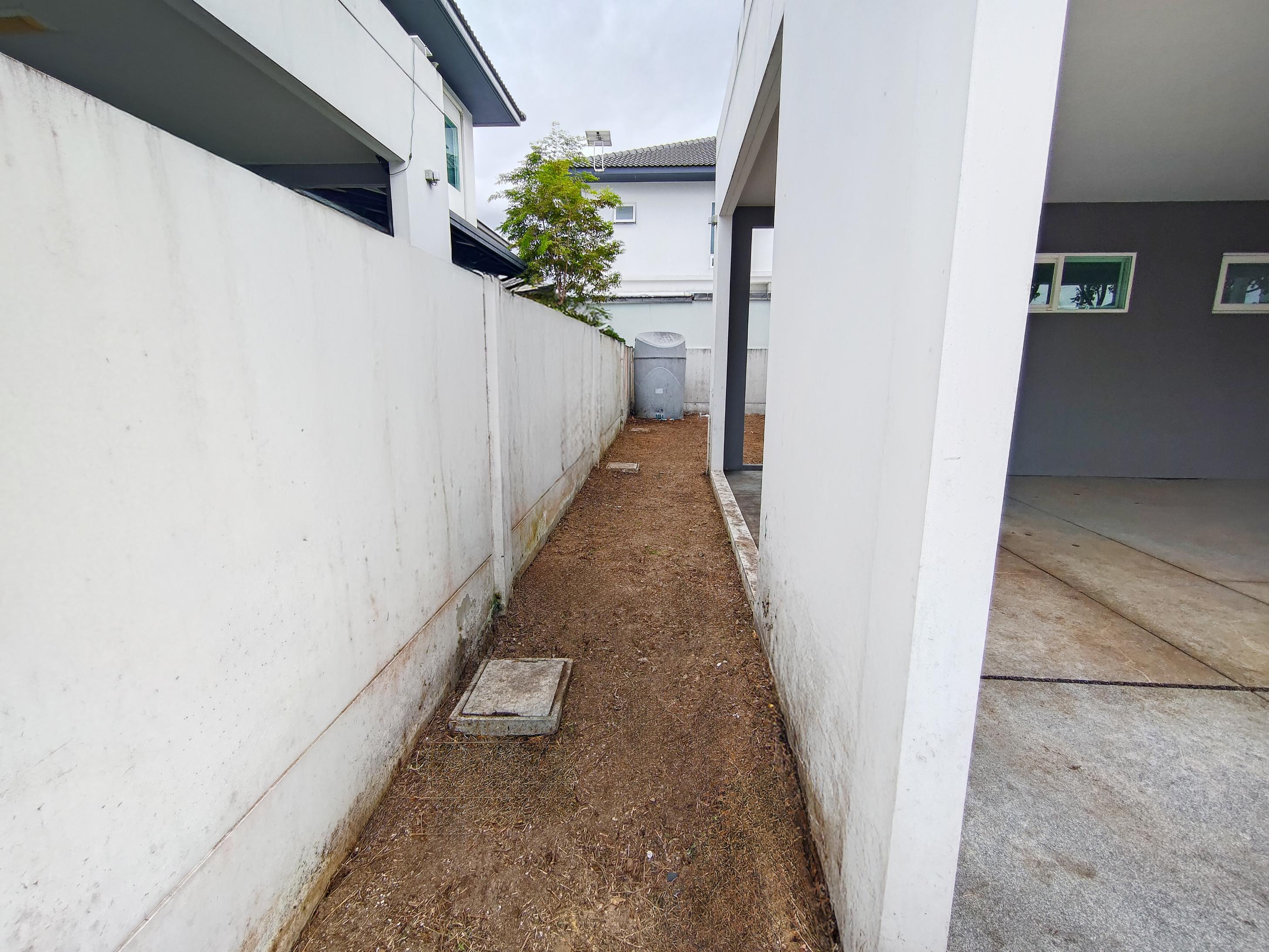 7bca442b-147984-0.jpg