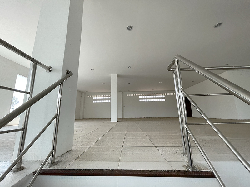 2d61ea27-139796-2.jpg