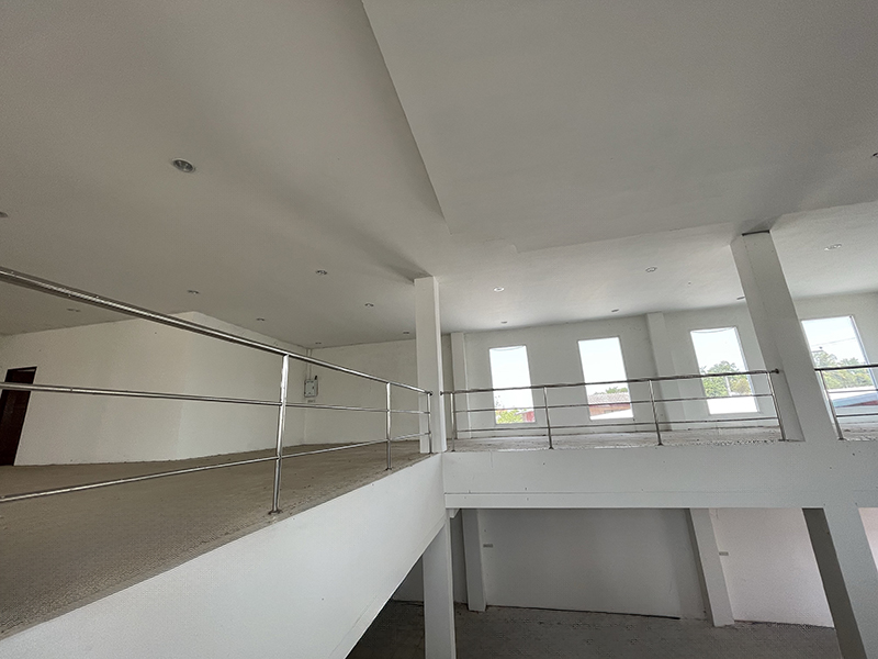 2d61ea27-139796-3.jpg