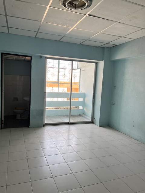 CU0348-210868 (3).jpg