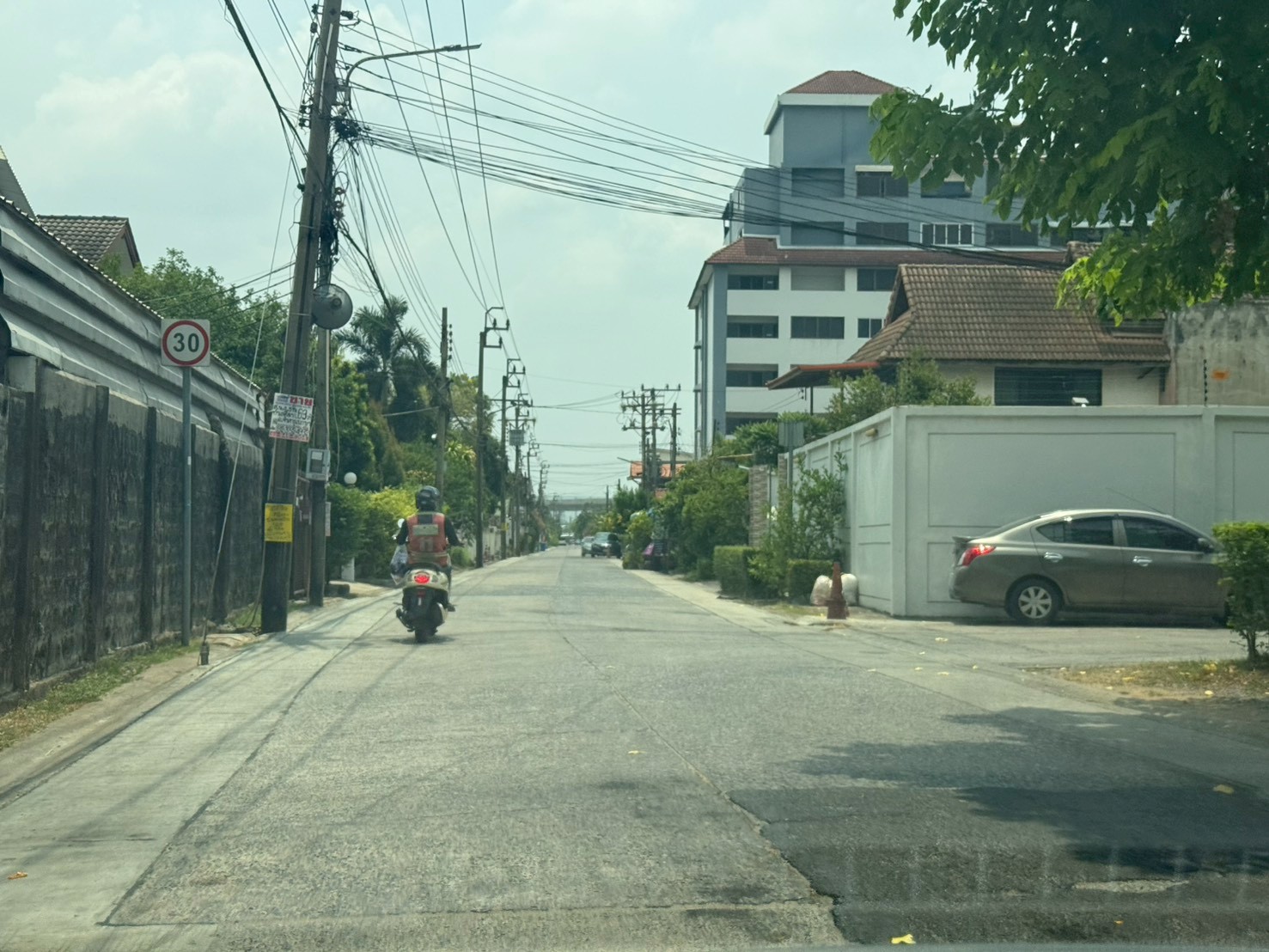 LINE_ALBUM_พหลโยธิน543_260423_13.jpg