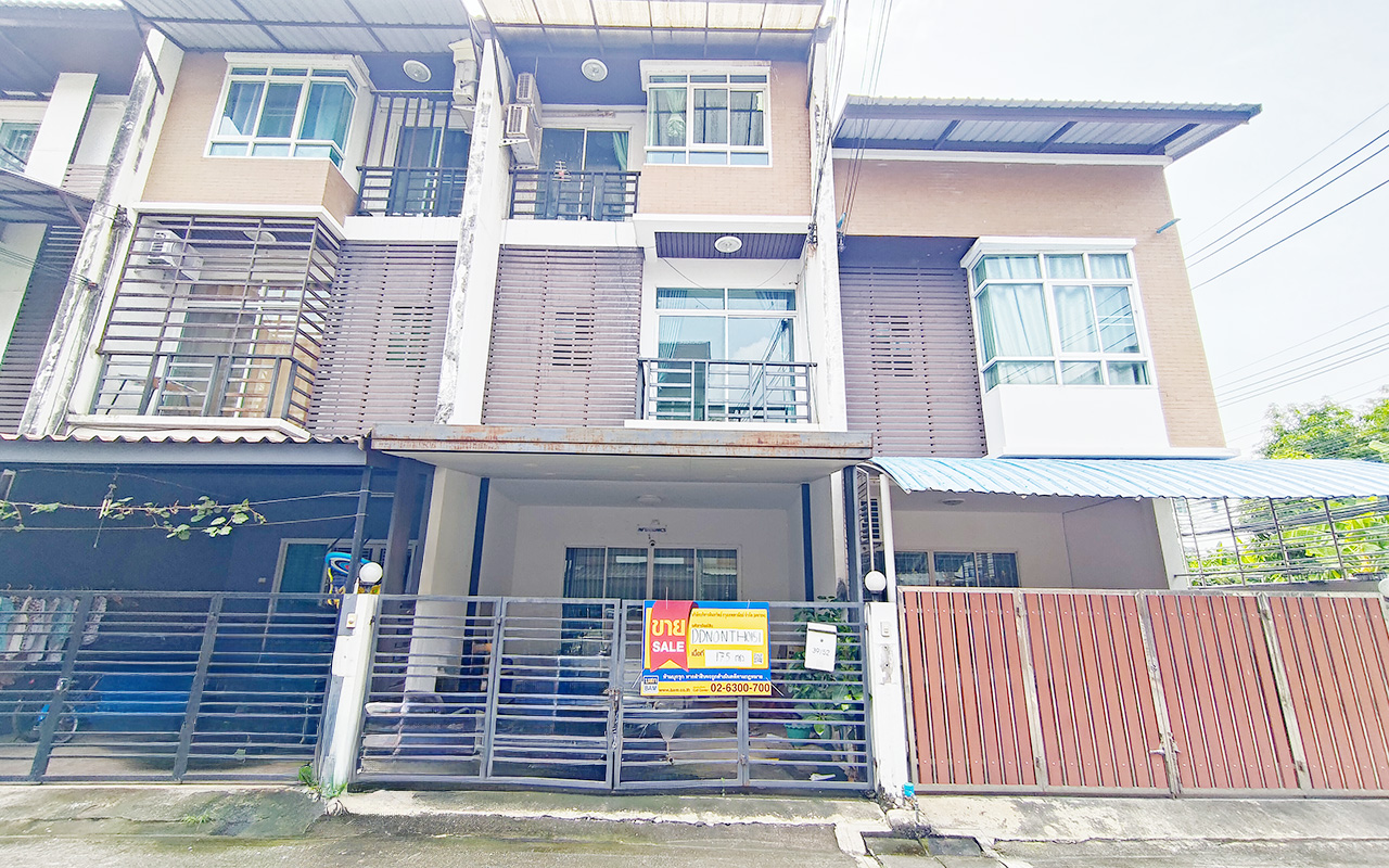ทาวน์เฮาส์ บางตลาด ปากเกร็ด นนทบุรี