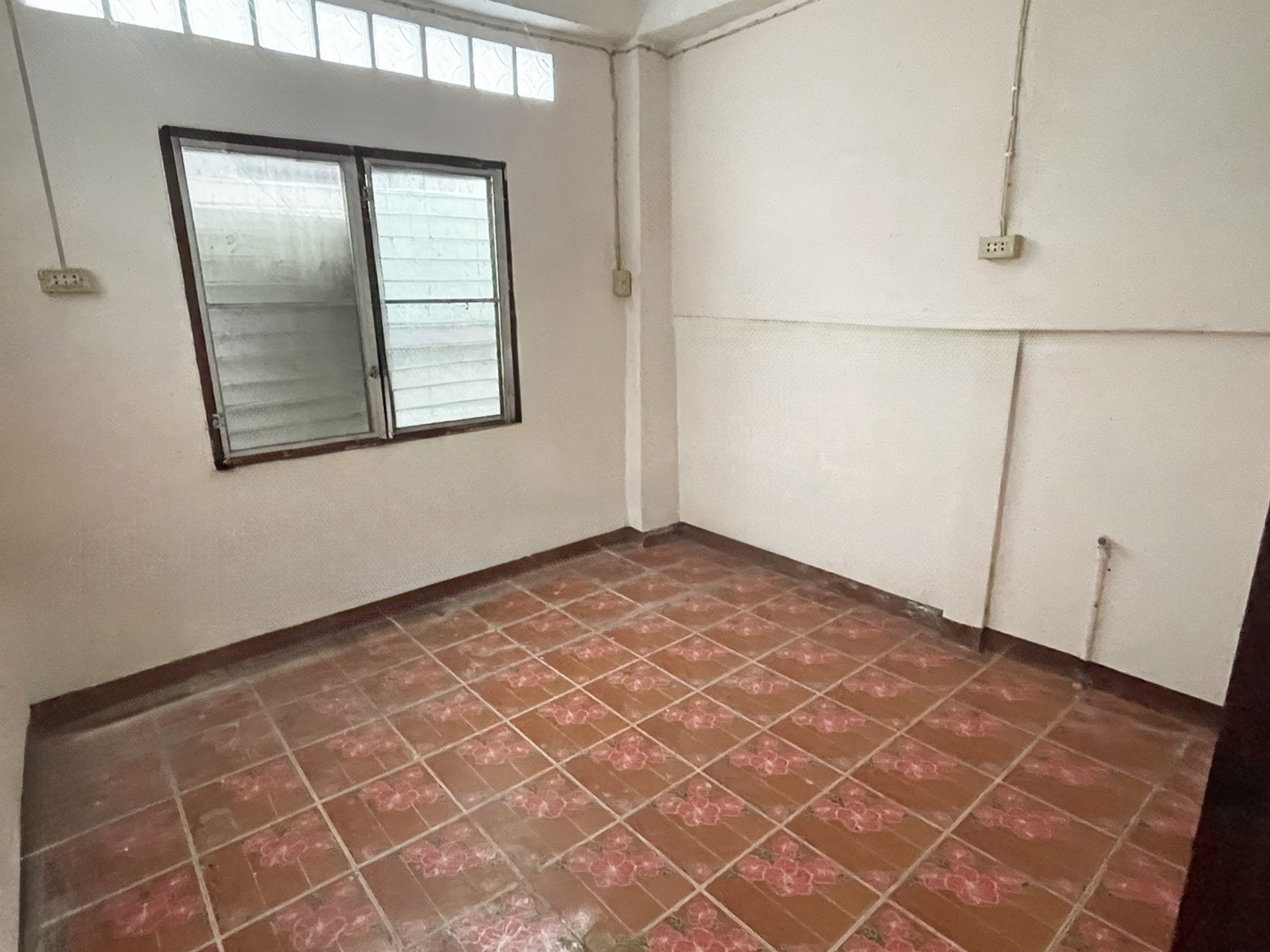 832c4e85-137968-4.jpg