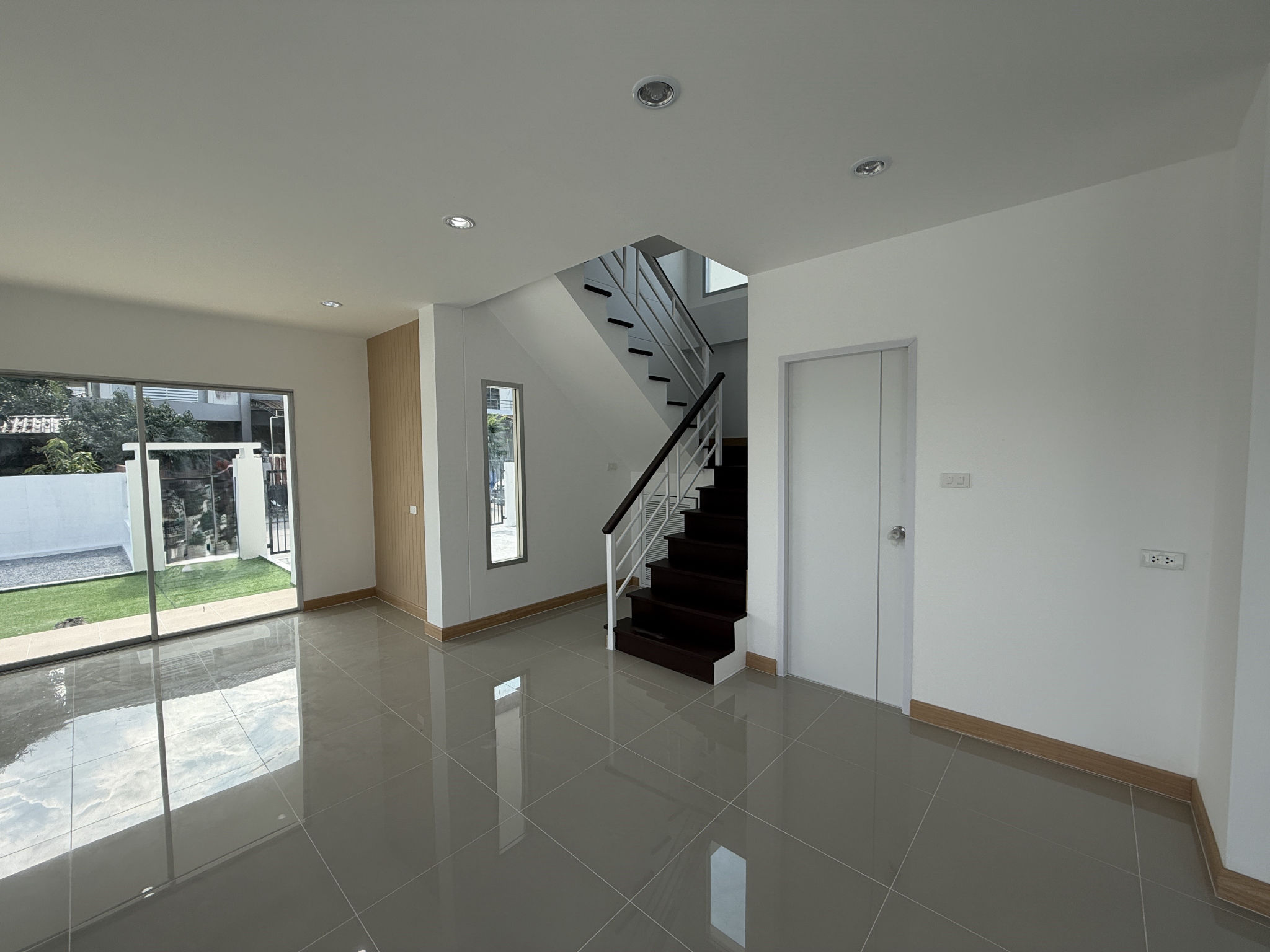 76b27c2d-140018-4.jpg