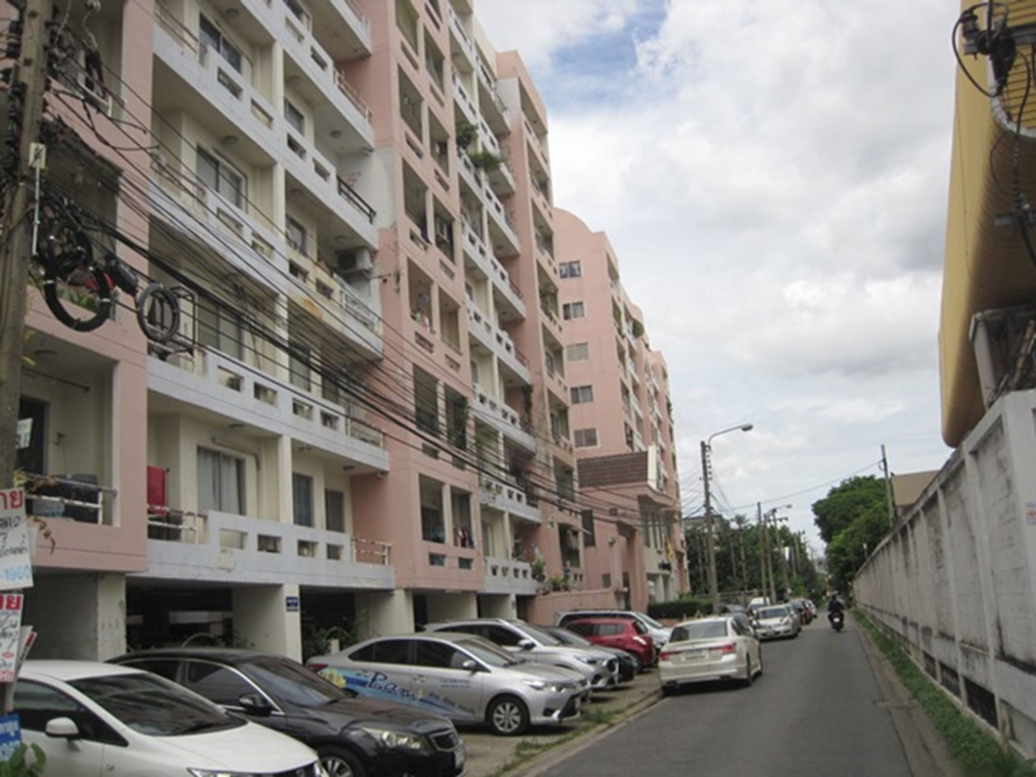 ห้องชุด ลาดยาว จตุจักร กรุงเทพมหานคร