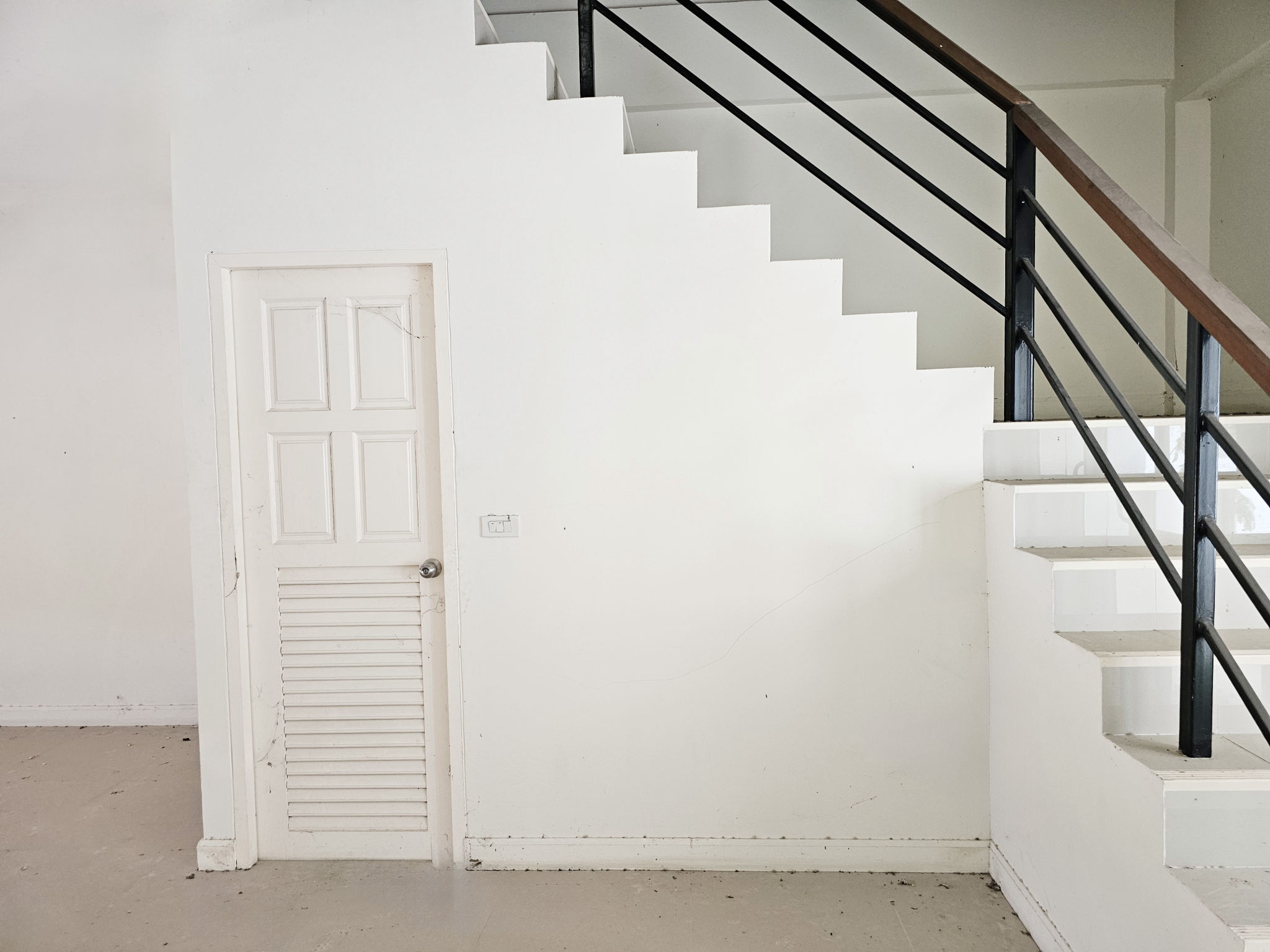 e04b36e1-145288-6.jpg