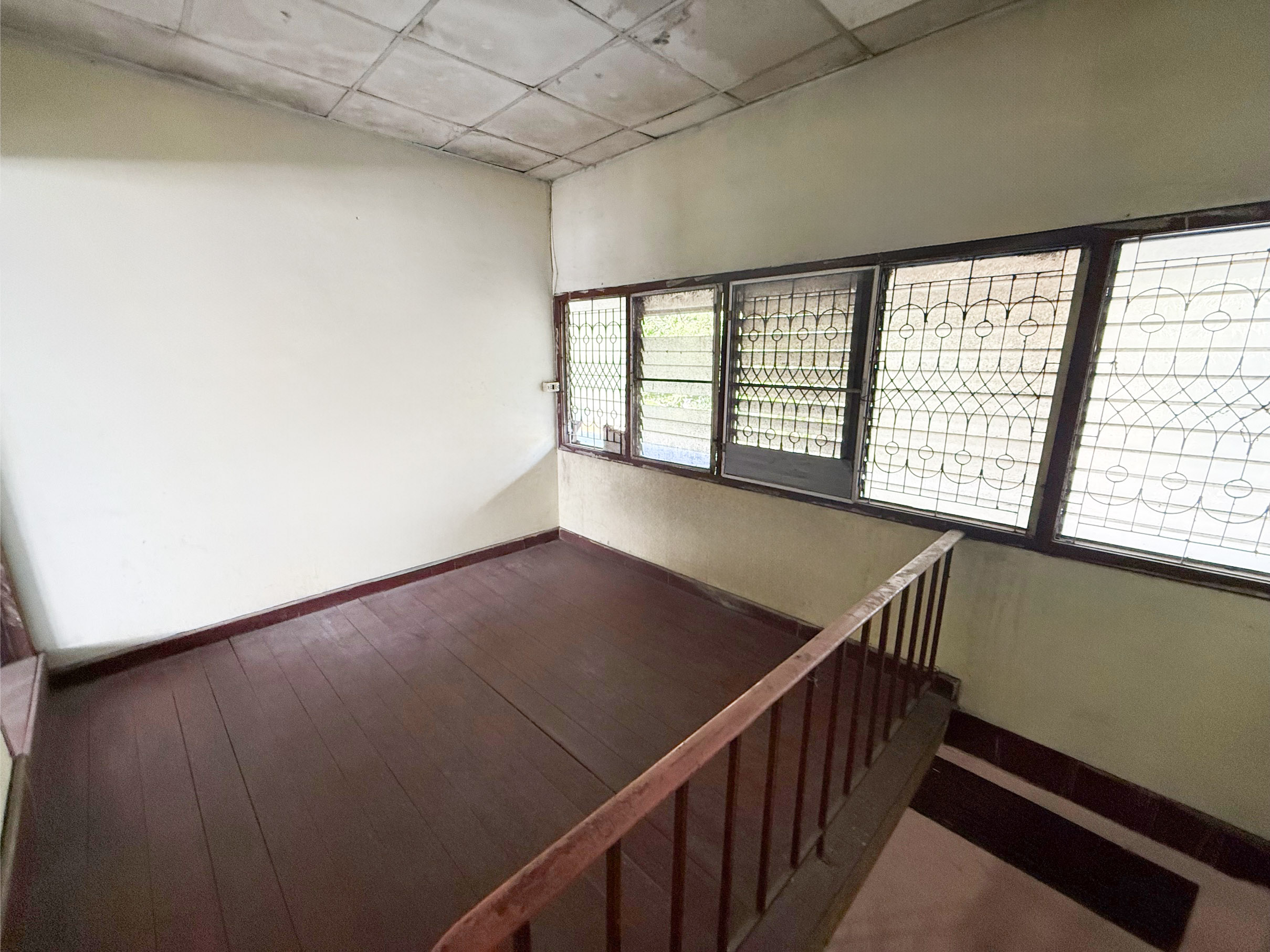 e2392118-143054-3.jpg