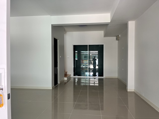TH0248-080568 (7).jpg