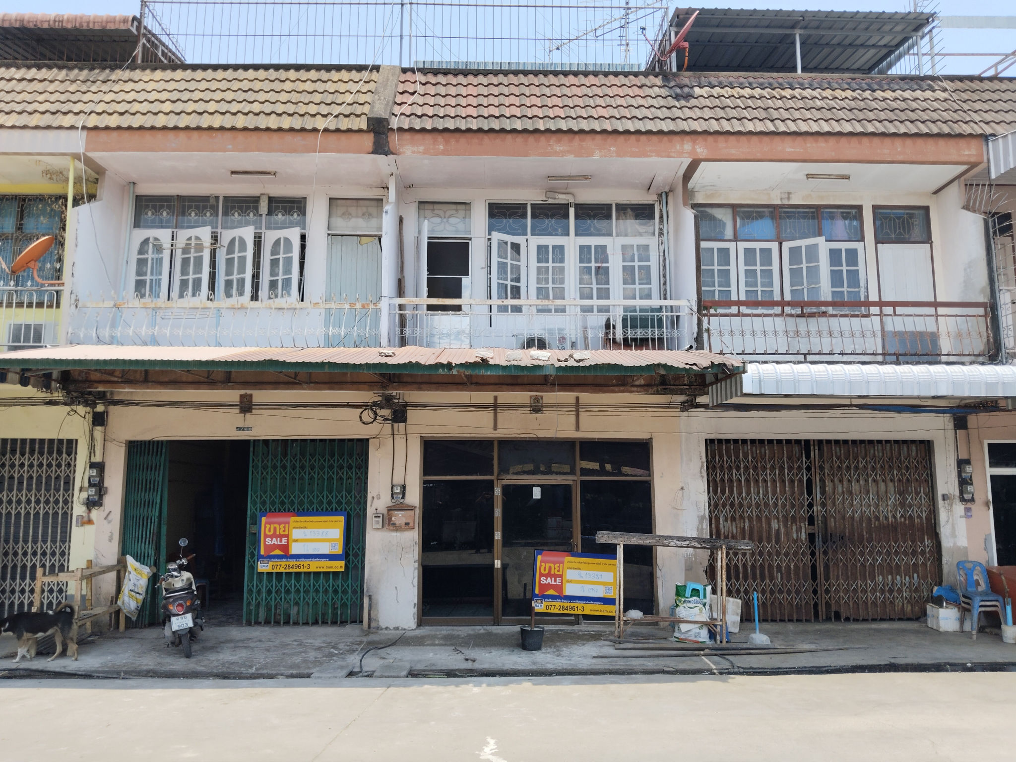 อาคารพาณิชย์   สุราษฎร์ธานี