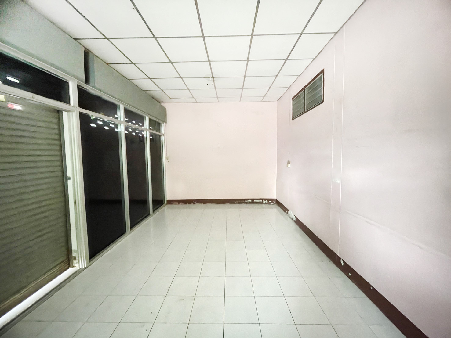 69611674-67623-5.jpg