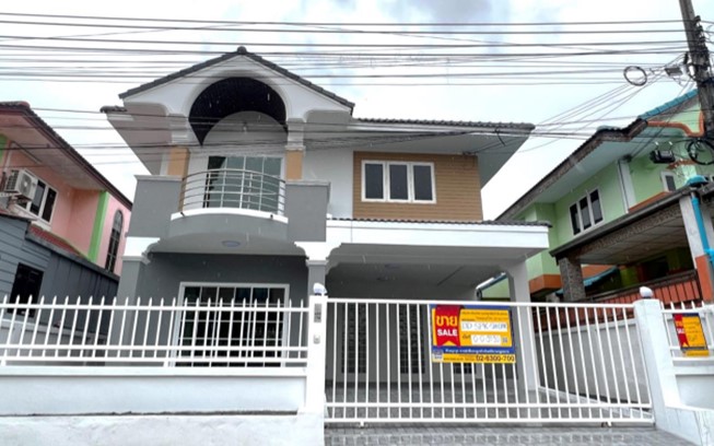 บ้านเดี่ยว 2 ชั้น โครงการเฟื่องฟ้า 9 เฟส 4 สมุทรปราการ : ปรับปรุงใหม่
