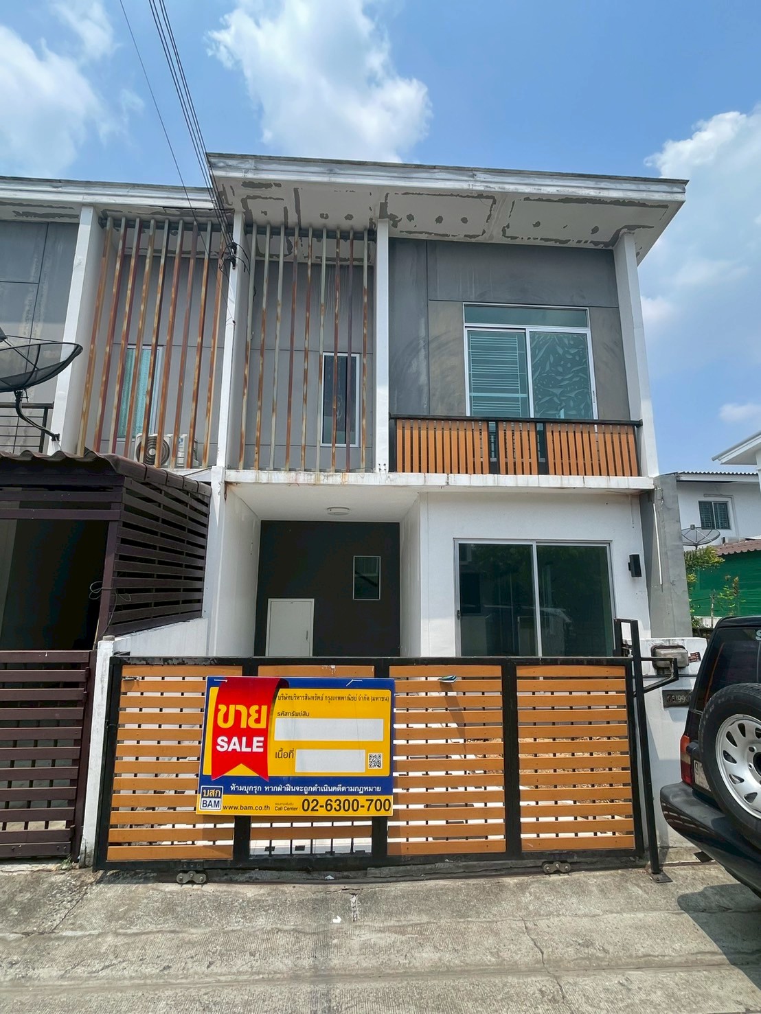 ทาวน์เฮาส์ ศีรษะจรเข้น้อย บางเสาธง สมุทรปราการ