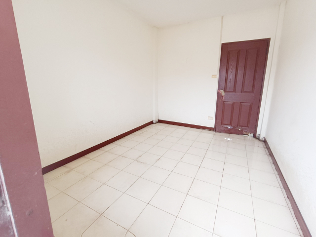5f76d017-S__25403448.jpg