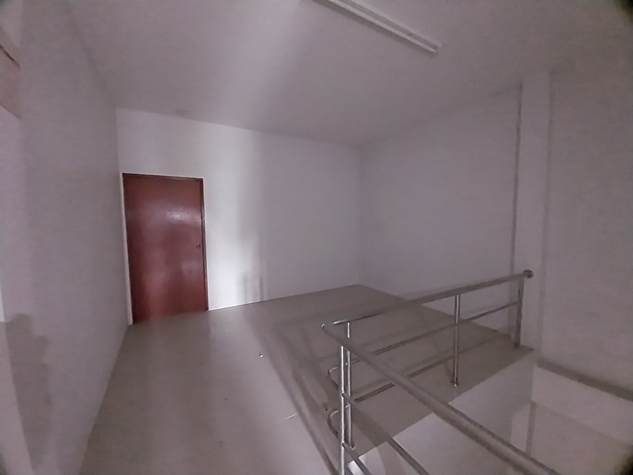 185.jpg