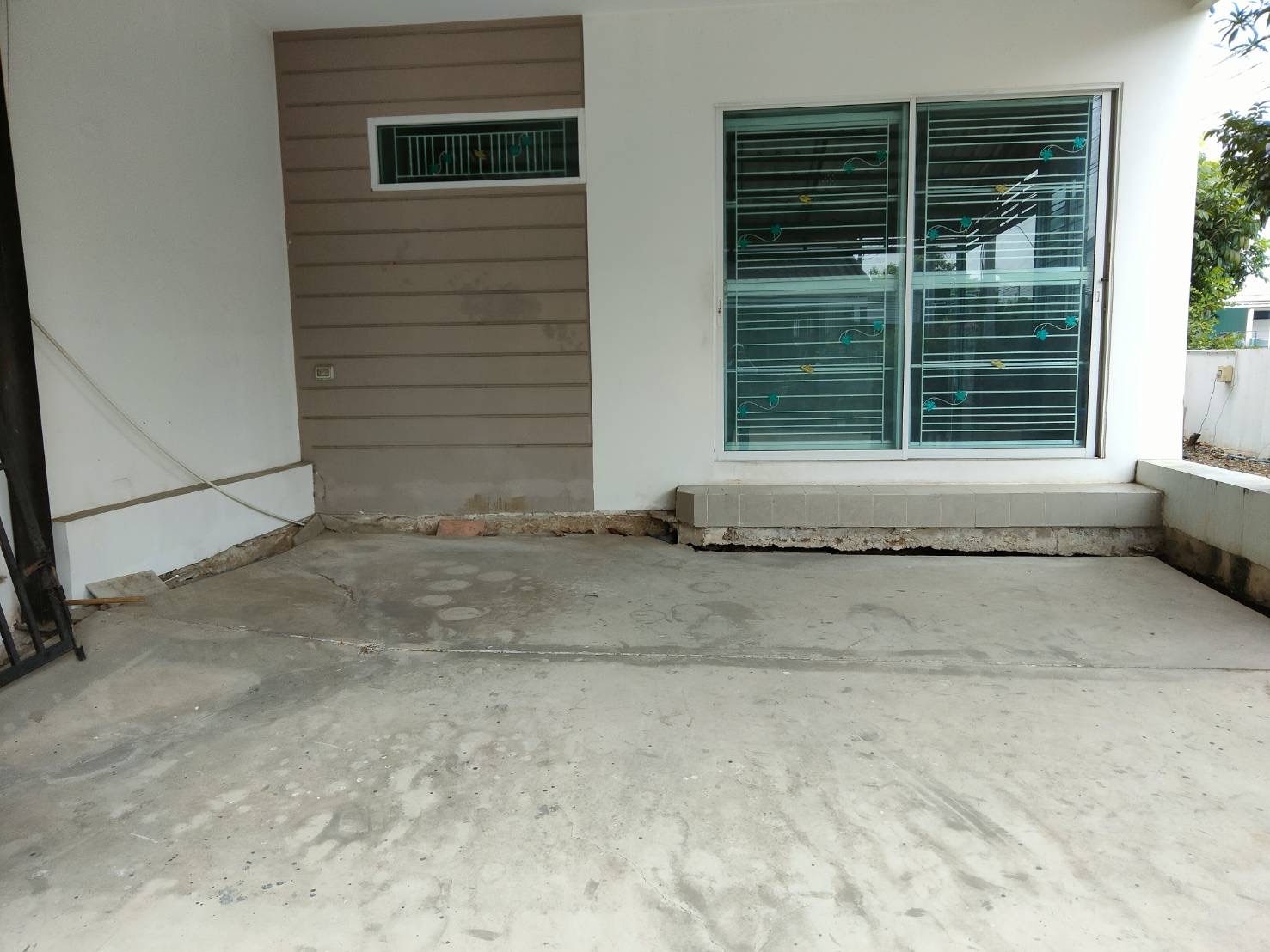 เดอะทรัสต์ ทำความสะอาด (92).JPG