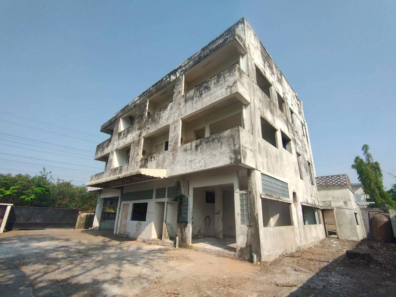 LINE_ALBUM_ฟาวเทนชั้น1เเละบริเวณรอบบ้านทั้งหมดห_260407_25.jpg