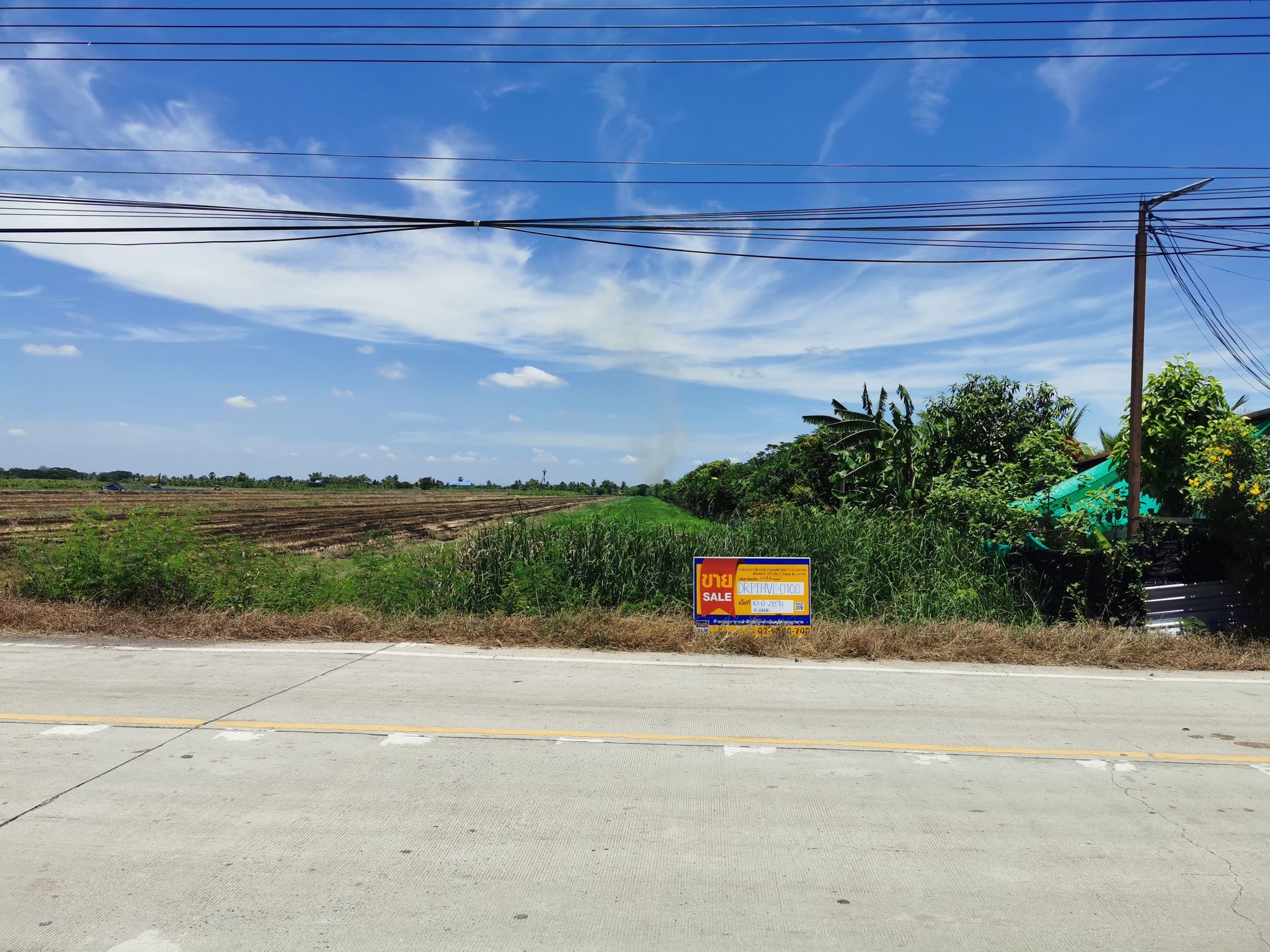 ลาดหลุมแก้ว เจดีย์หอย-0100-0766 (1).jpg