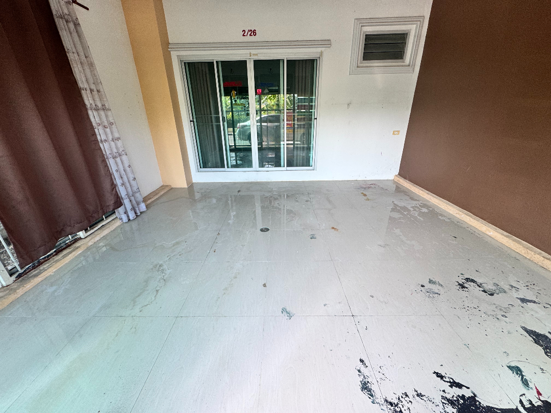 ee57f908-148521-0.jpg
