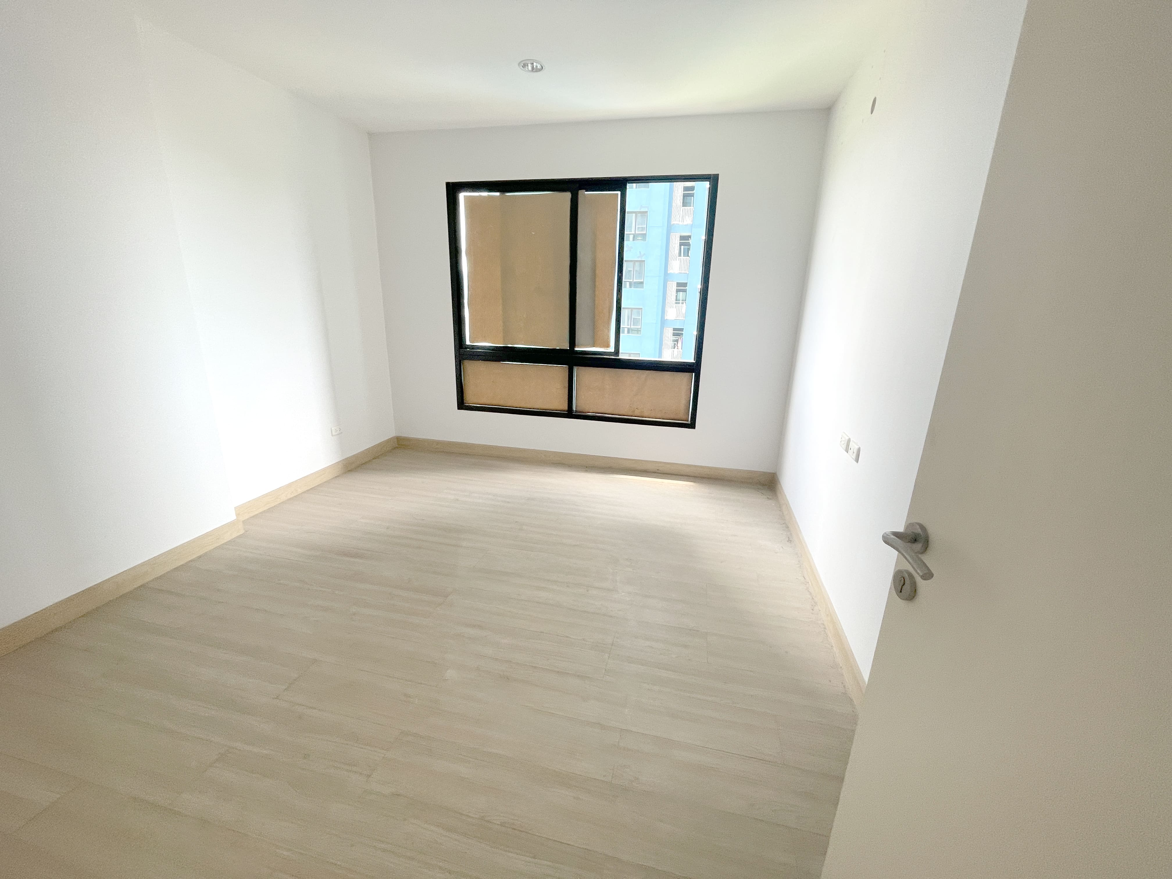 d8e38aea-145193-10.jpg