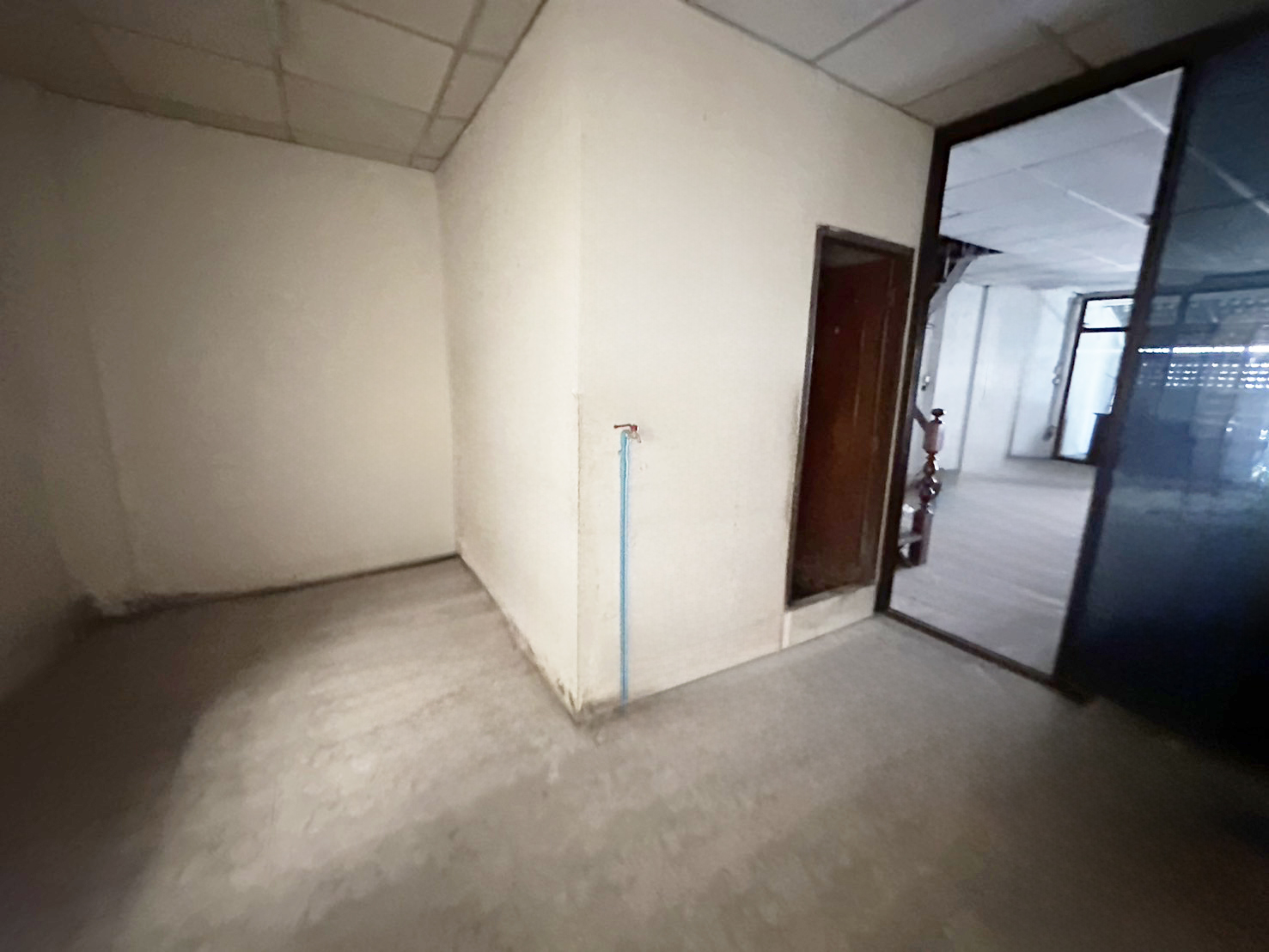 c01ccf7e-52188-4.jpg