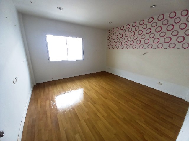 HLEE3362.JPG