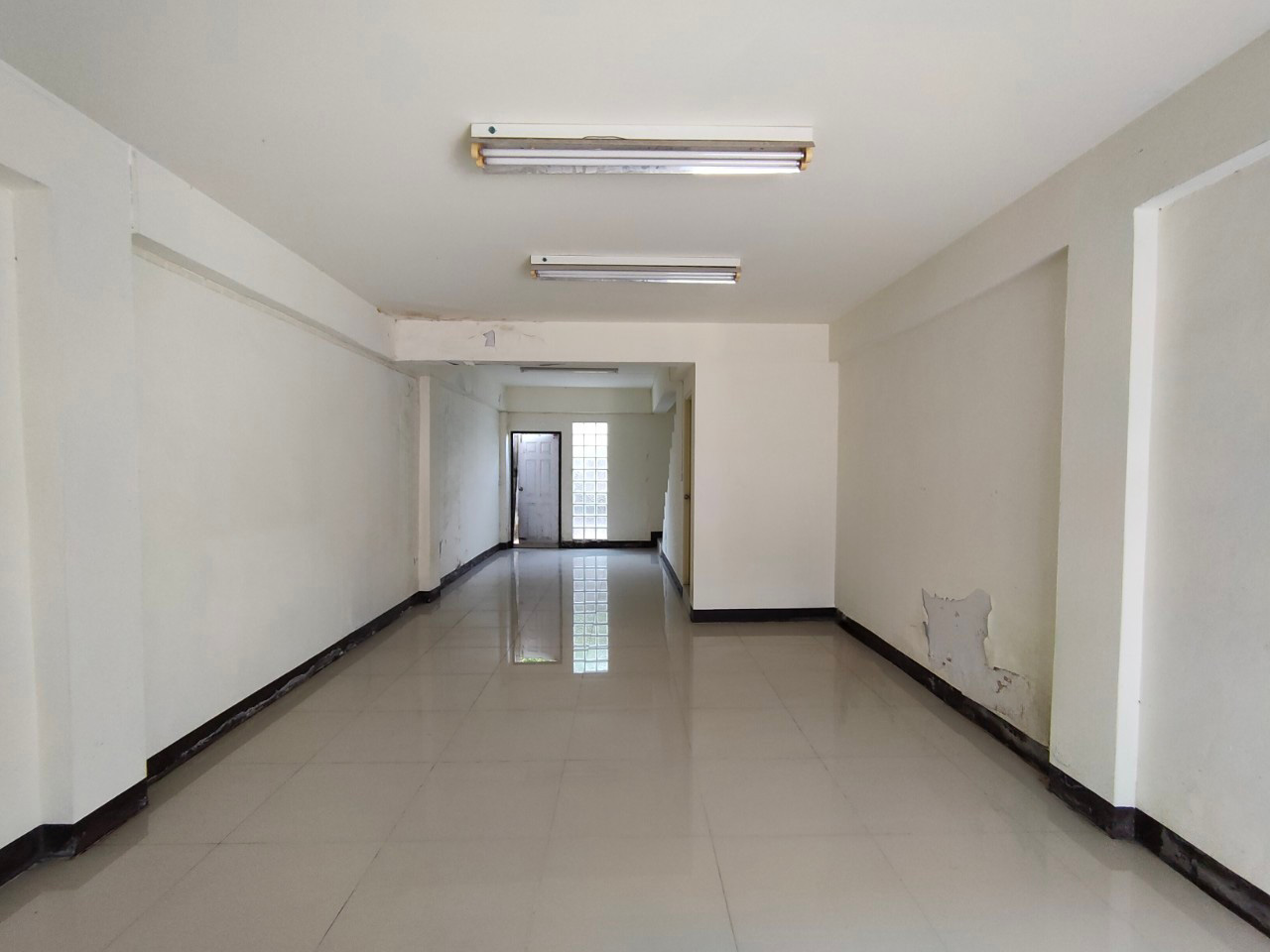 be489764-website อาคารพาณิชย์ ร่มเกล้า 18 5BKKCB0112  ฉ.58597 1.jpg