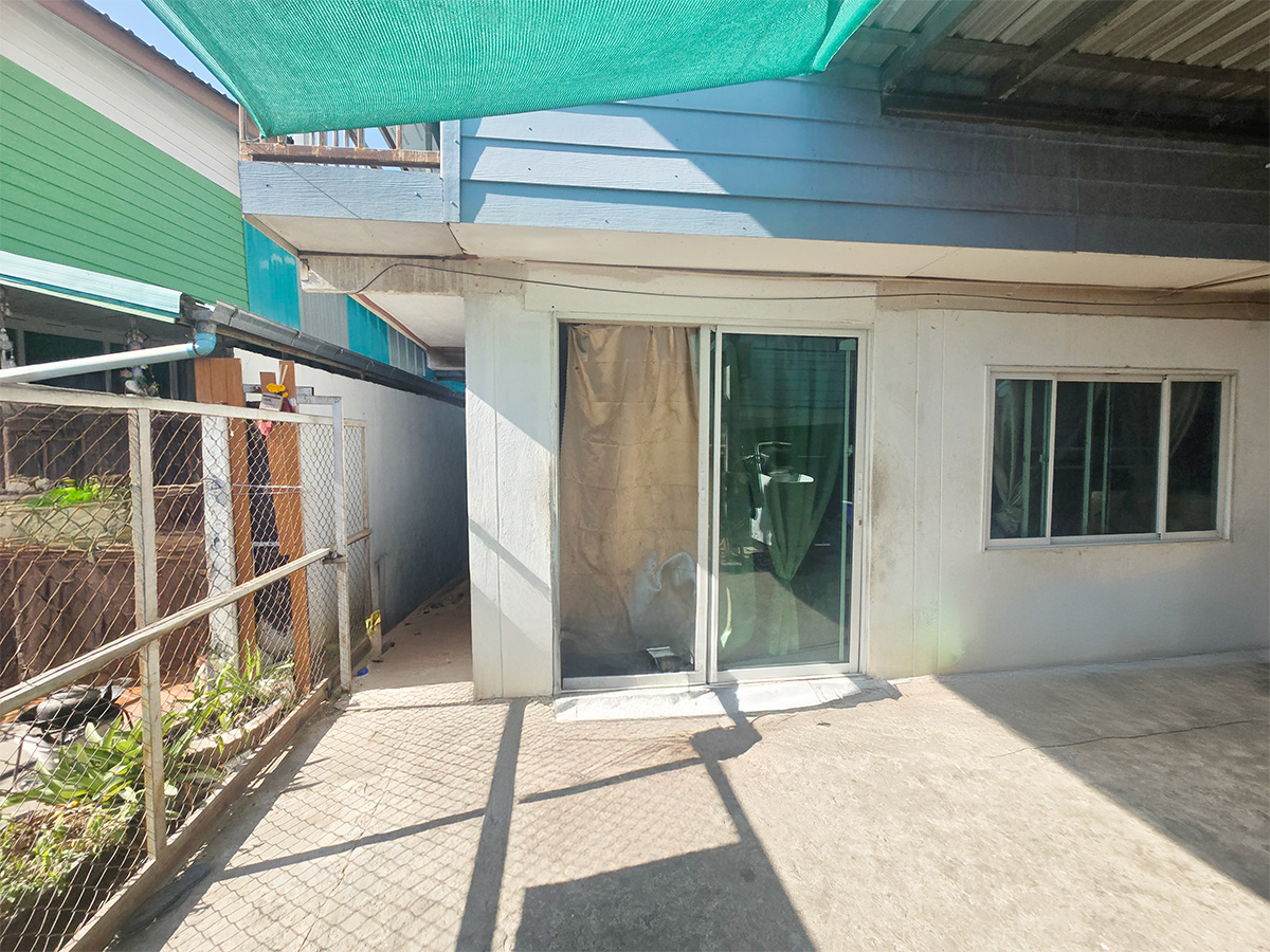 6e51e12b-147109-1.jpg