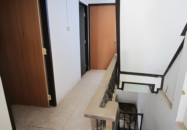 203795f6-37558-3.jpg