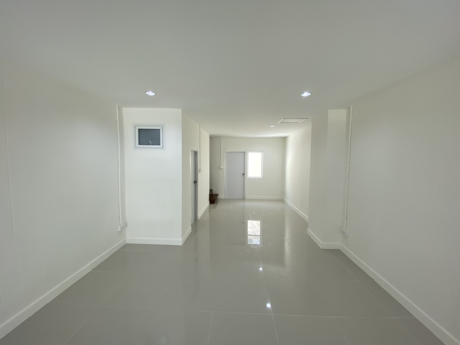 8e91da39-66072-19.jpg