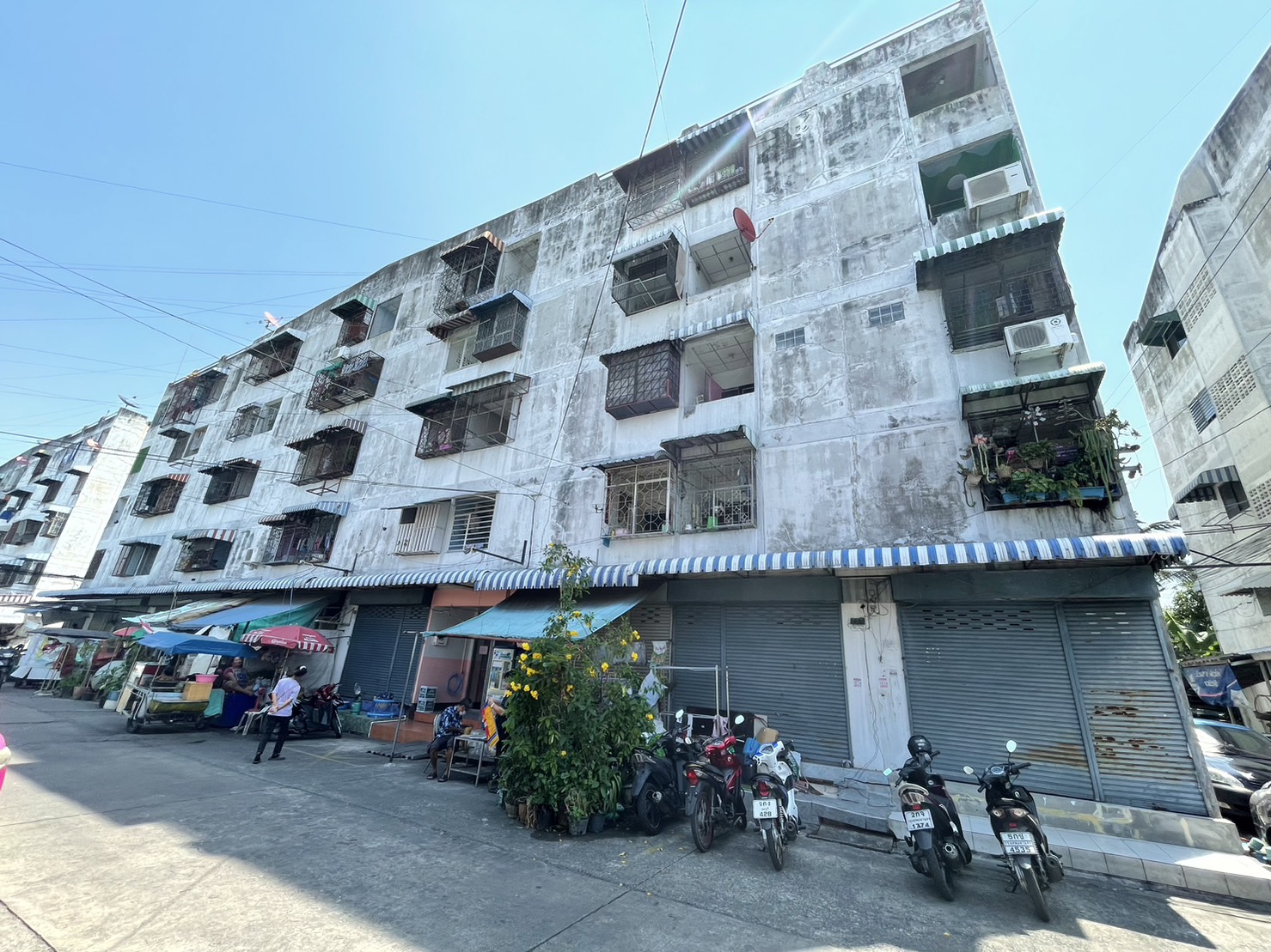 ห้องชุด จรเข้บัว ลาดพร้าว กรุงเทพมหานคร