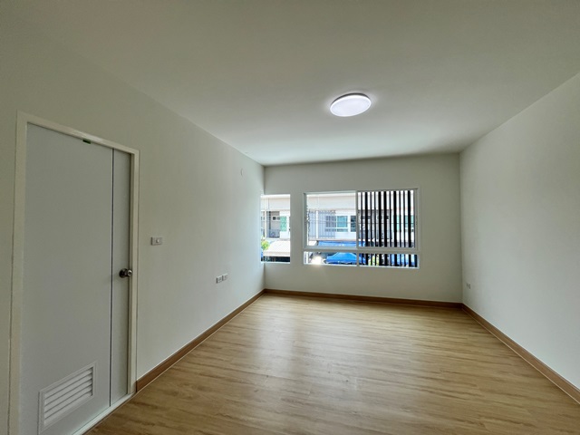 TH0192-300468 (44).jpg