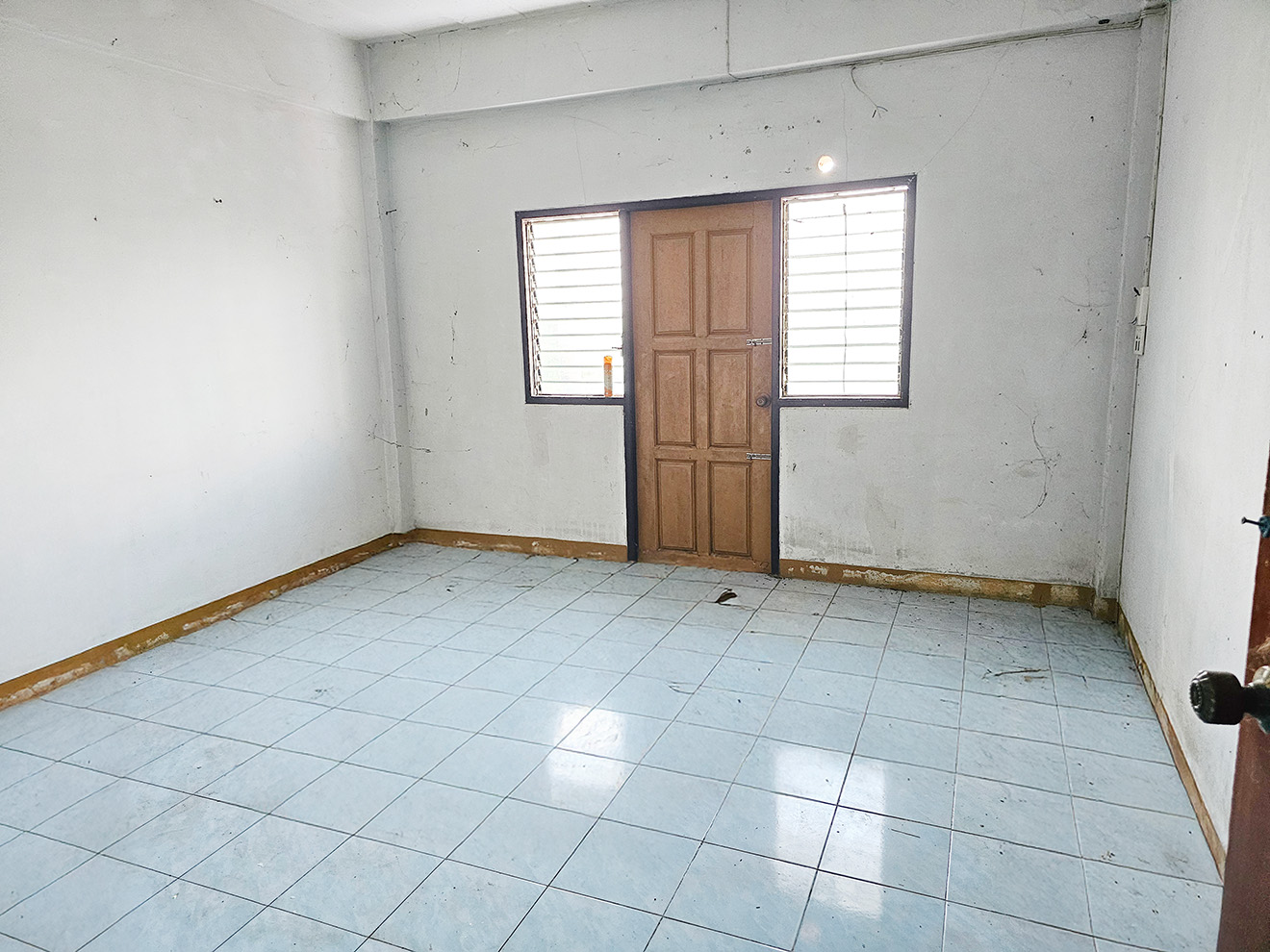 79f001db-146180-5.jpg