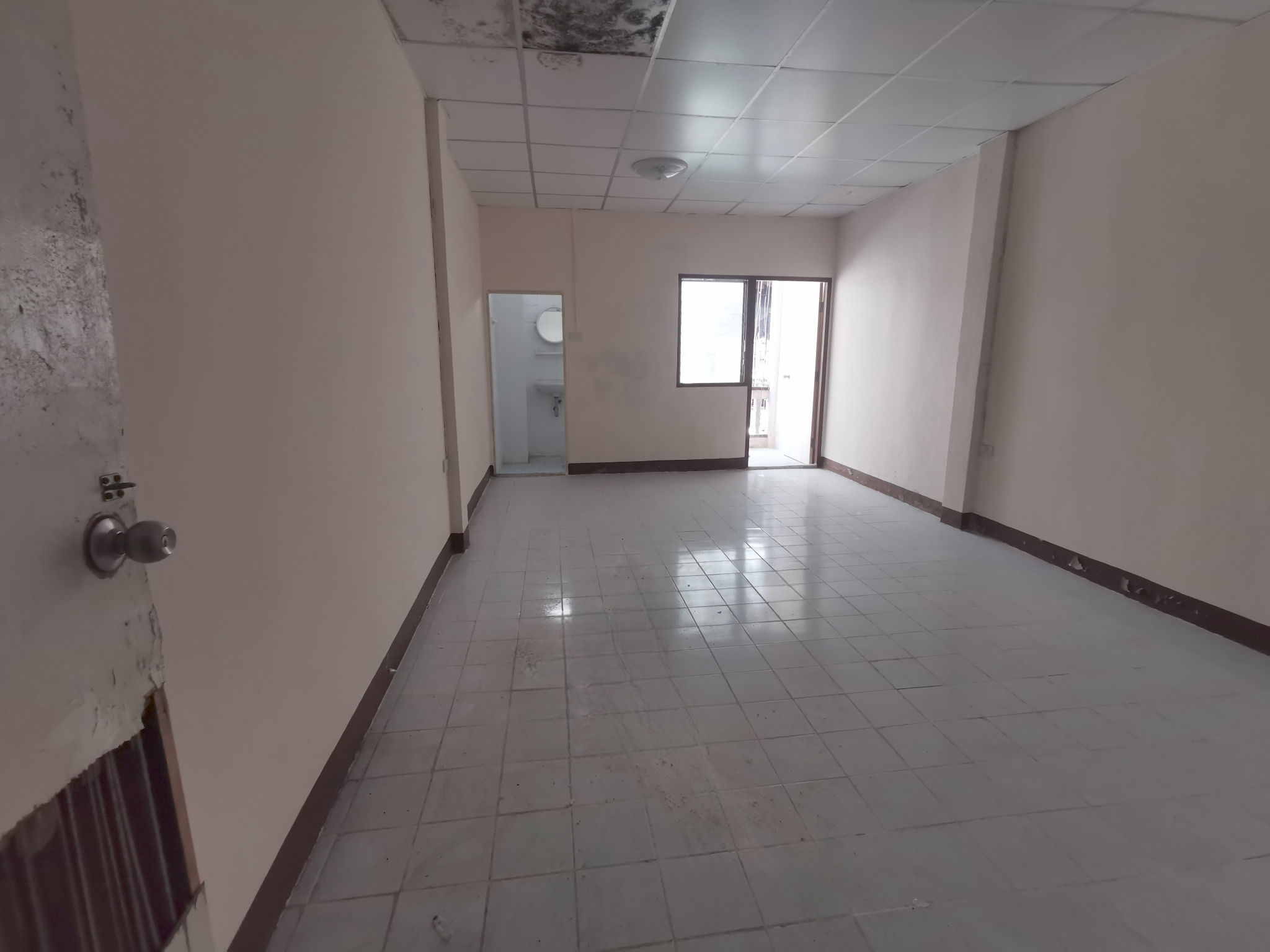 HBKKCU2611001-1.jpg