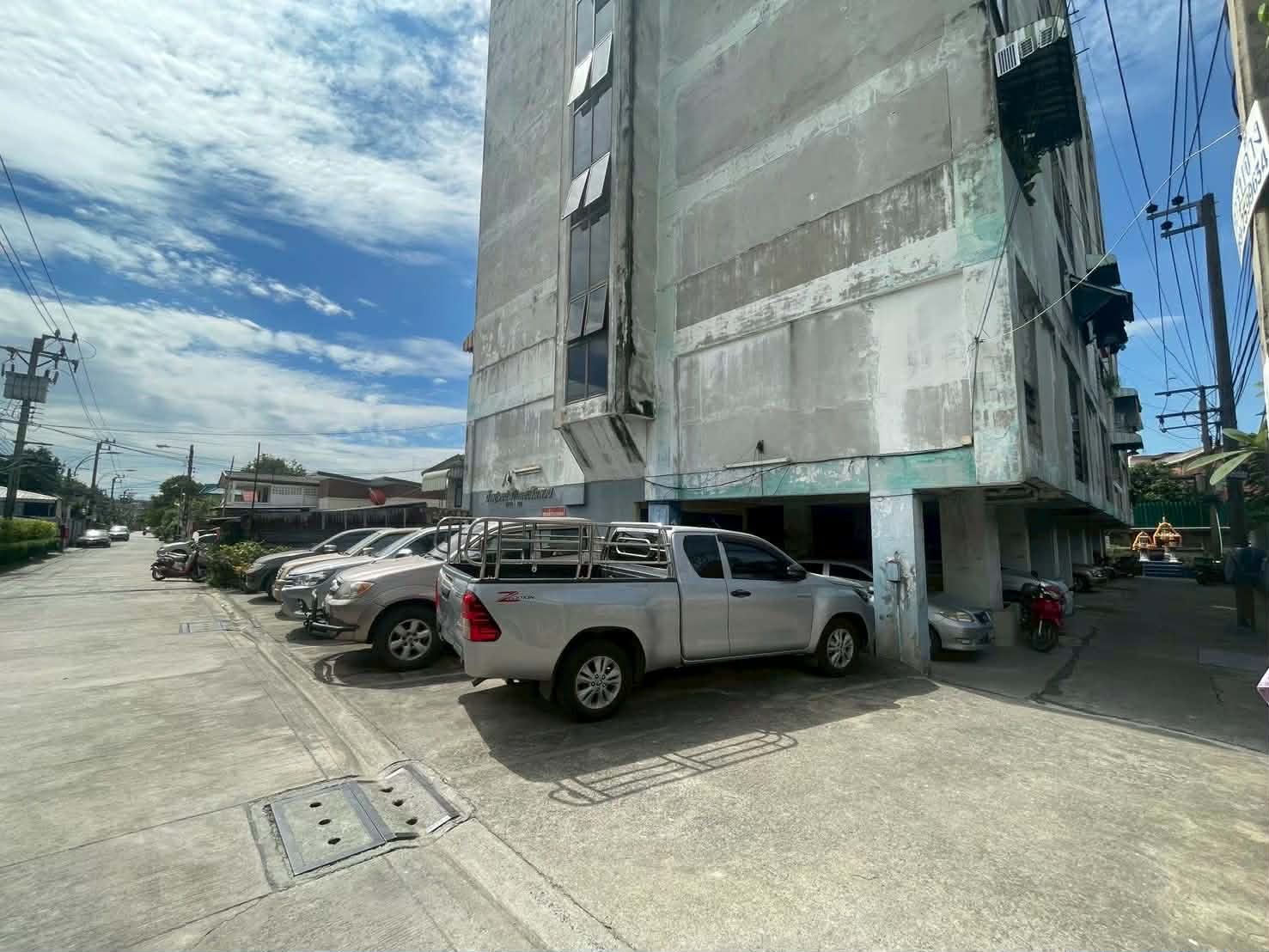 4bd8329f-66e5-4377-9729-90539250e82d.jpg