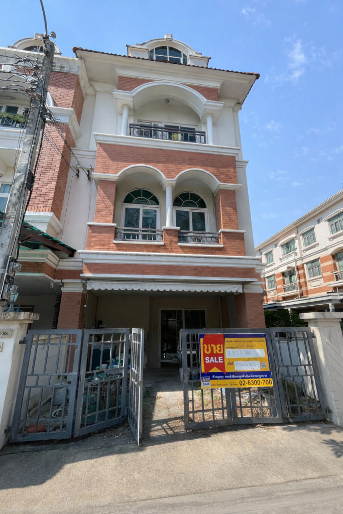 ทาวน์เฮาส์ ลาดพร้าว ลาดพร้าว กรุงเทพมหานคร